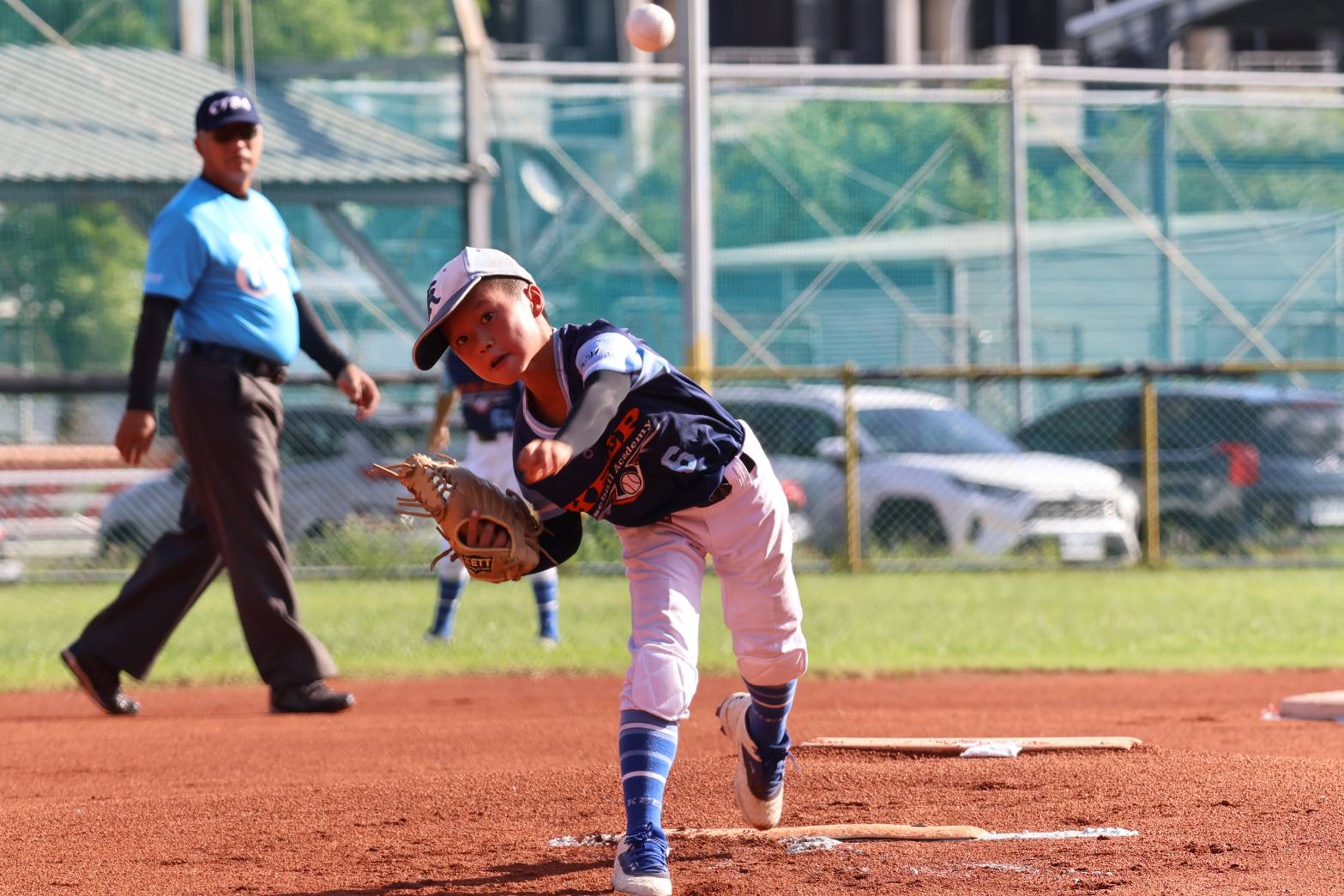 全國社區棒球賽》KEEP棒球學院兩局狂灌18分　18：2擊敗元子彈晉級四強 