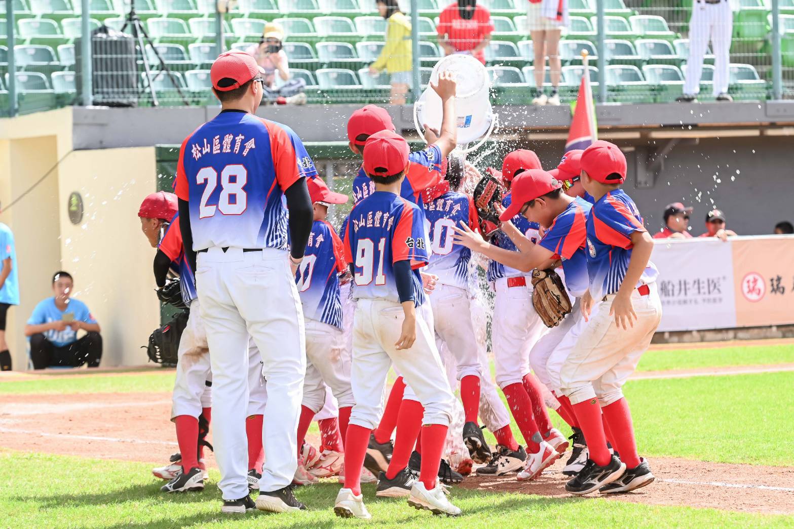 全國社區棒球賽》強投郭睿單場10K！　松體社區紅1比0擊敗中大紅襪取得季軍