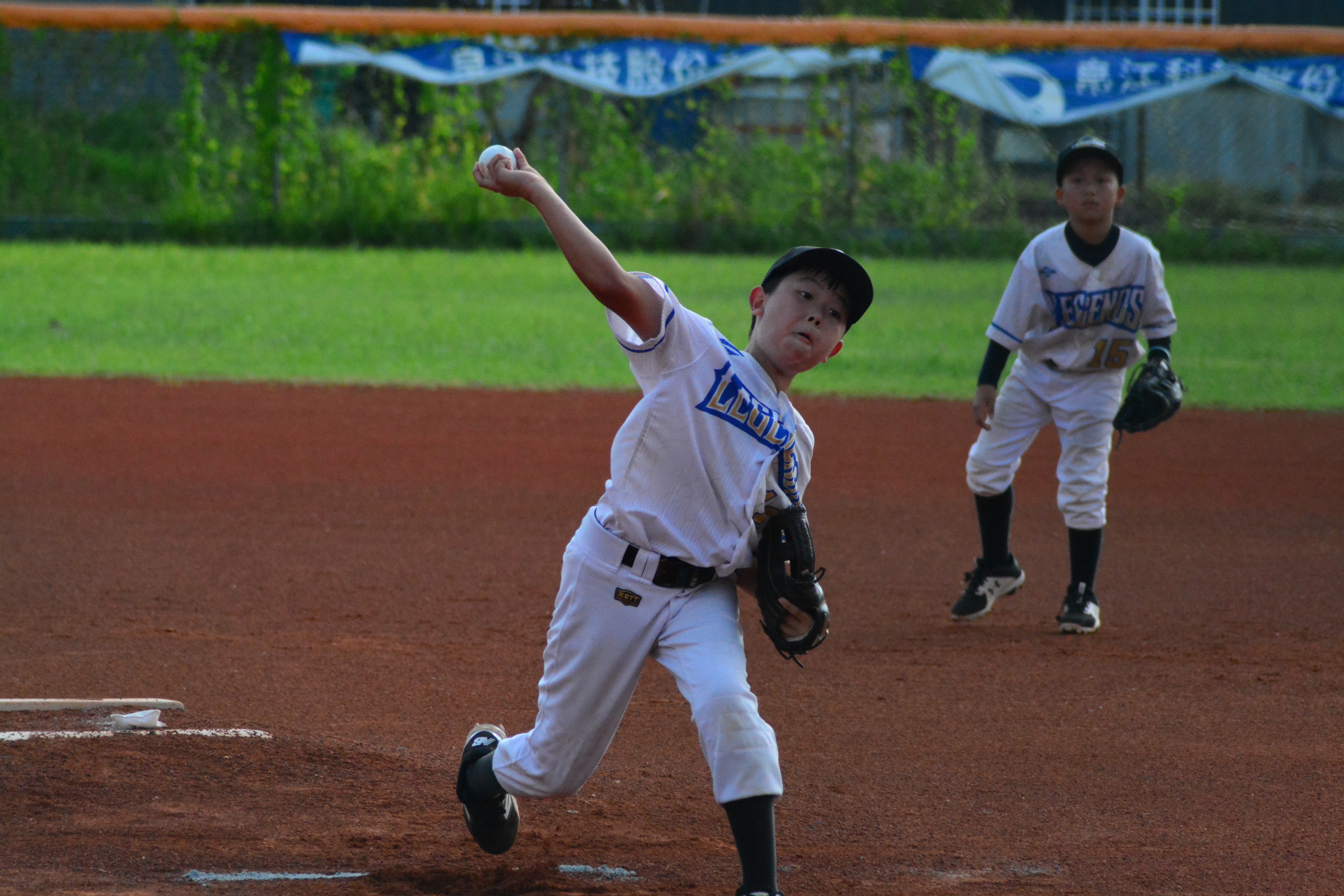 全國社區棒球賽》蔡愷夏強投豪打！北勢雷爵白7比1勝元子彈　摘下第七名