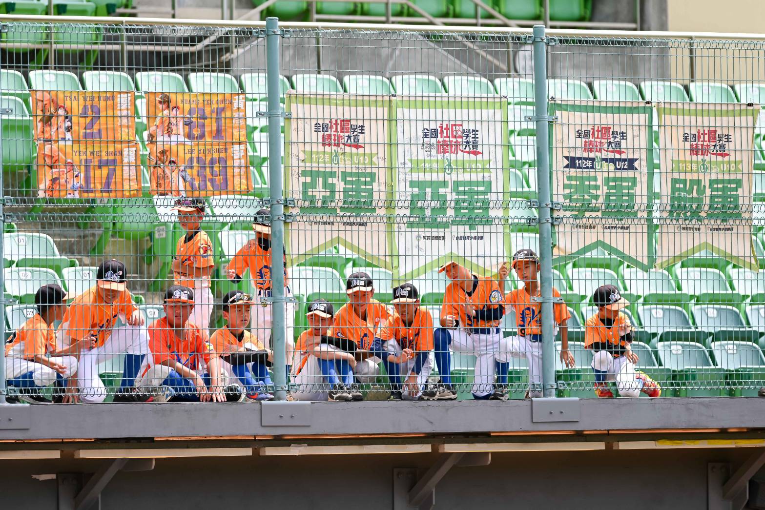 全國社區棒球賽》7位投手輪番上場！NBA港湖社區紅奪U12季軍　總教練：六年級投手最後一舞