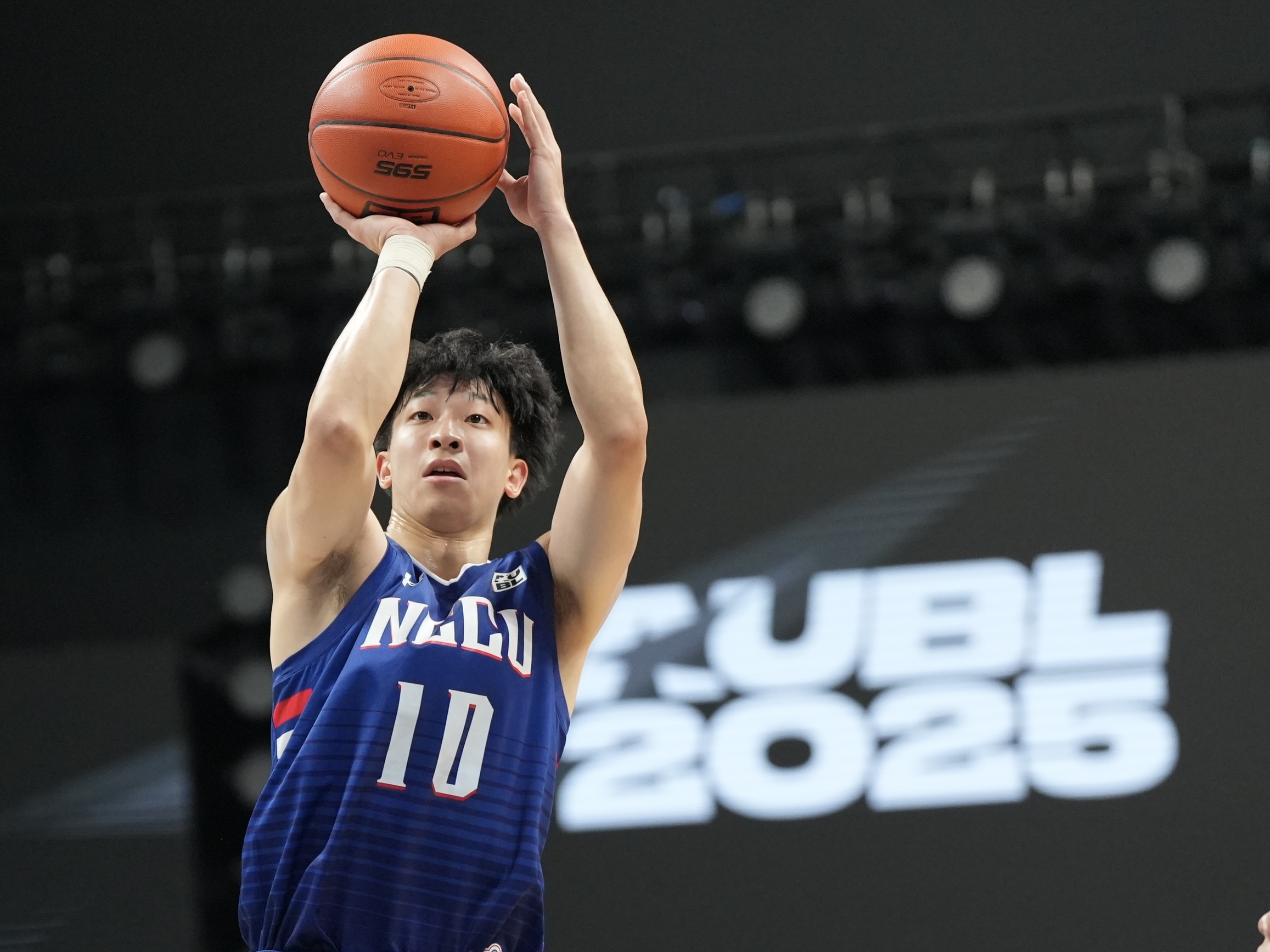 亞洲大學生籃球聯賽》四強來了　政大雄鷹打爆上海交通大學