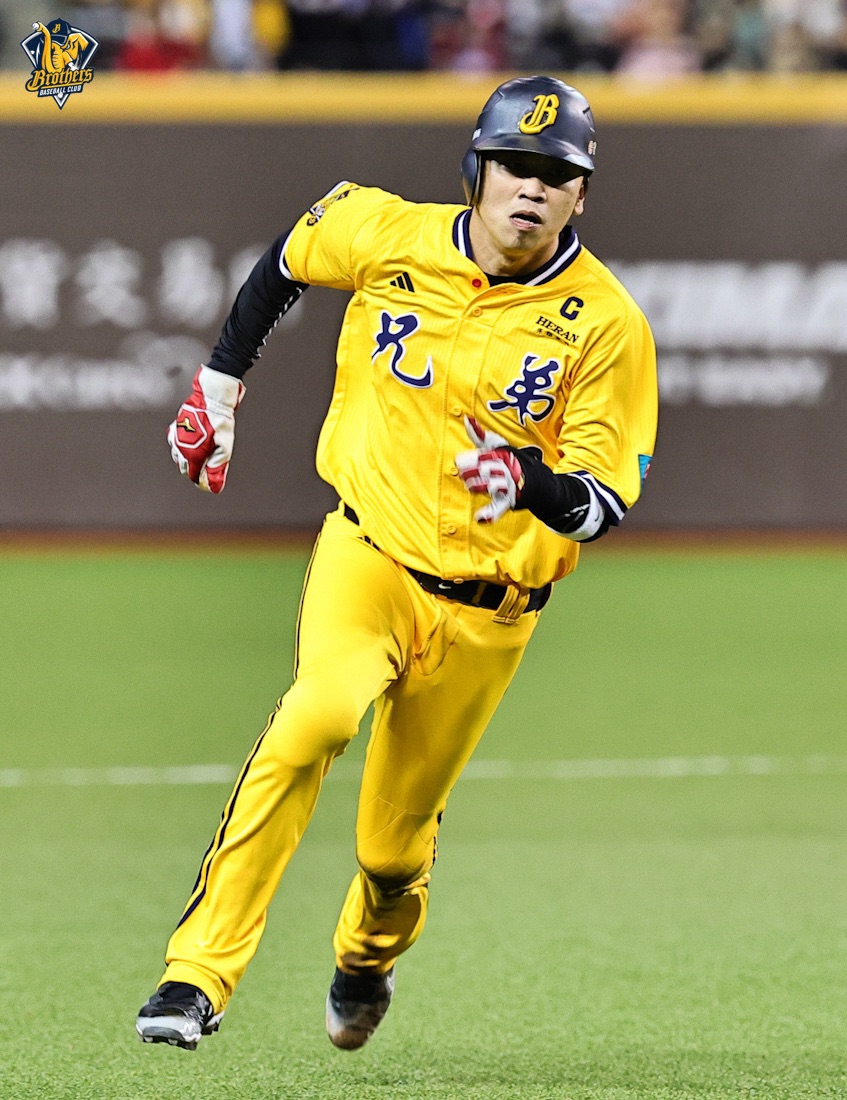 中職》中信兄弟15支安打險勝味全龍！　王威晨單場3安4打點大爆發