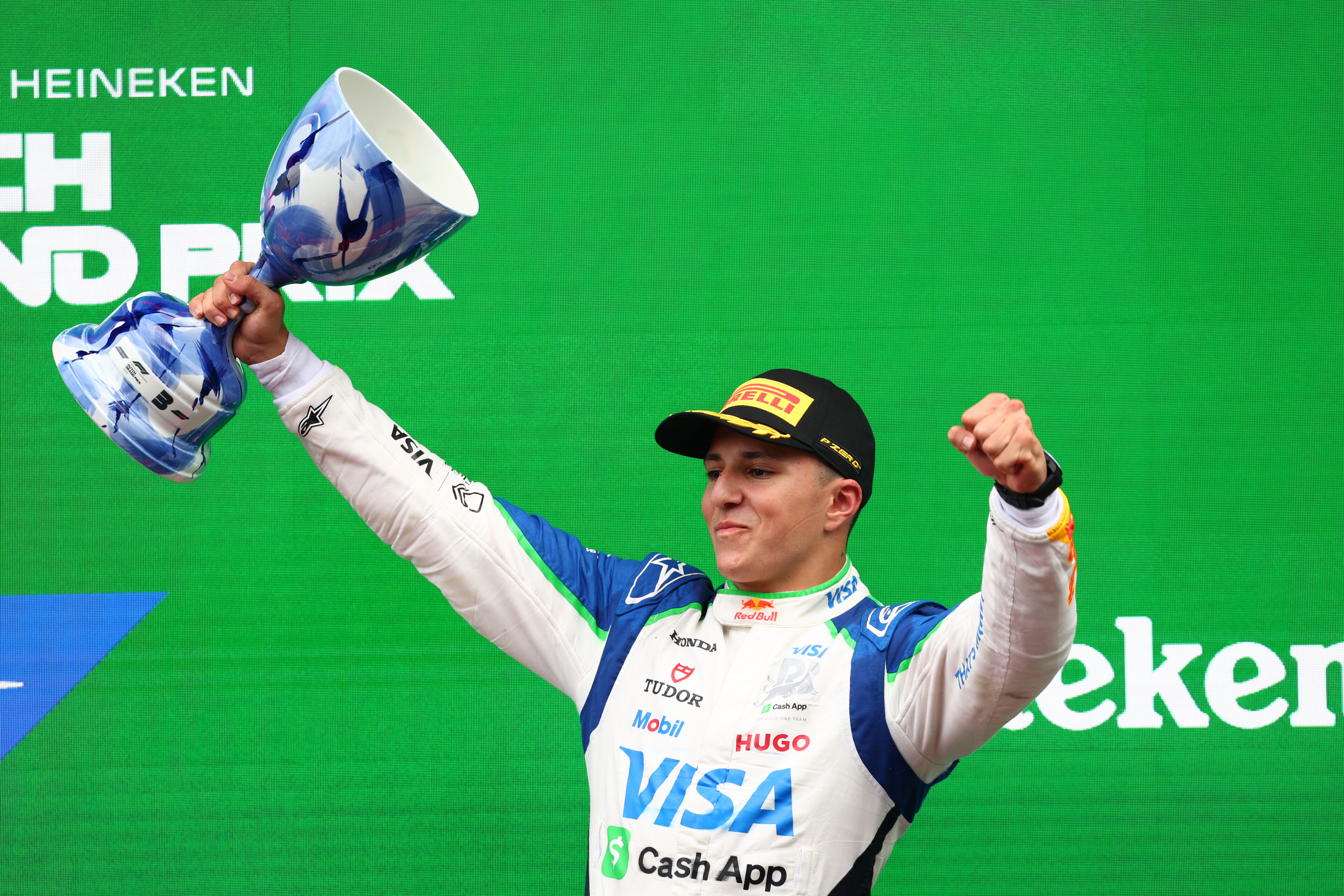 F1賽車》Visa Cash App Racing Bulls新手車手Hadjar　生涯首登F1頒獎台