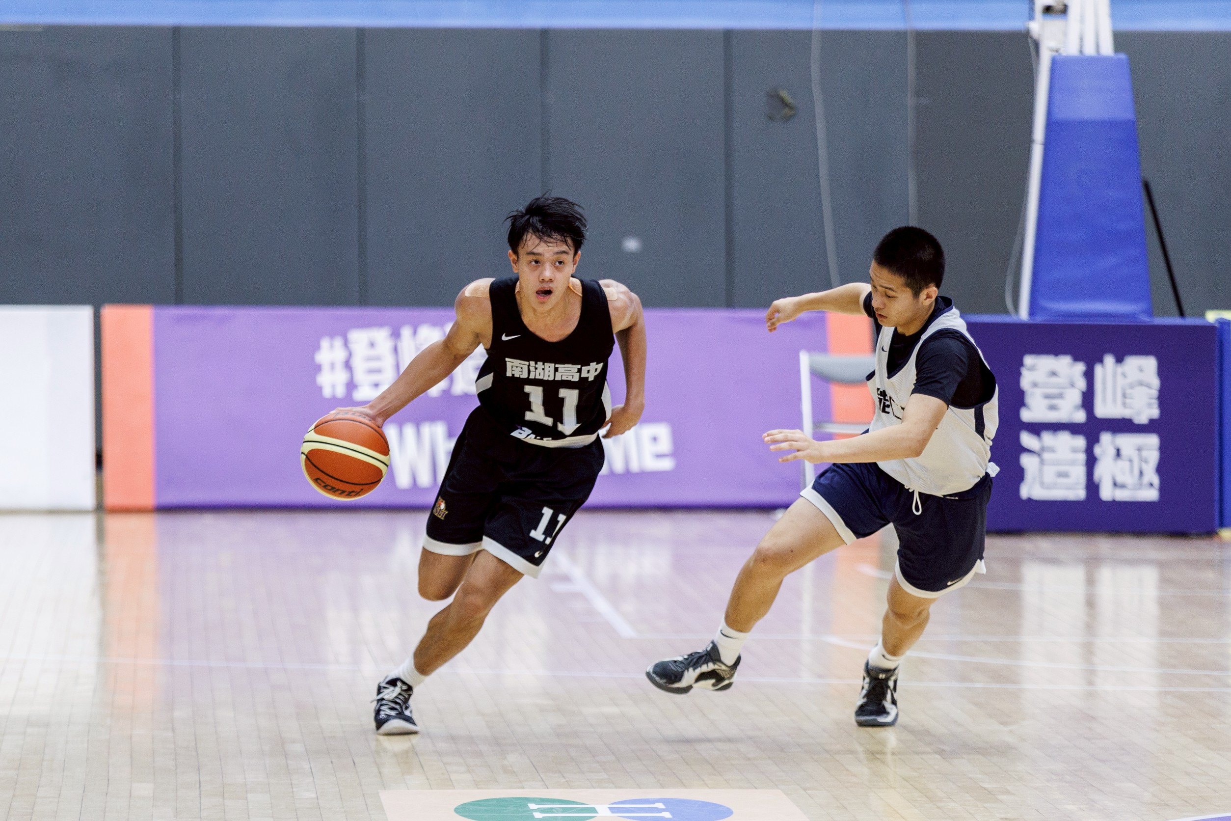 登峰造極籃球賽》北一女中4強穩穩的　能仁、南湖11號大對決精采無比