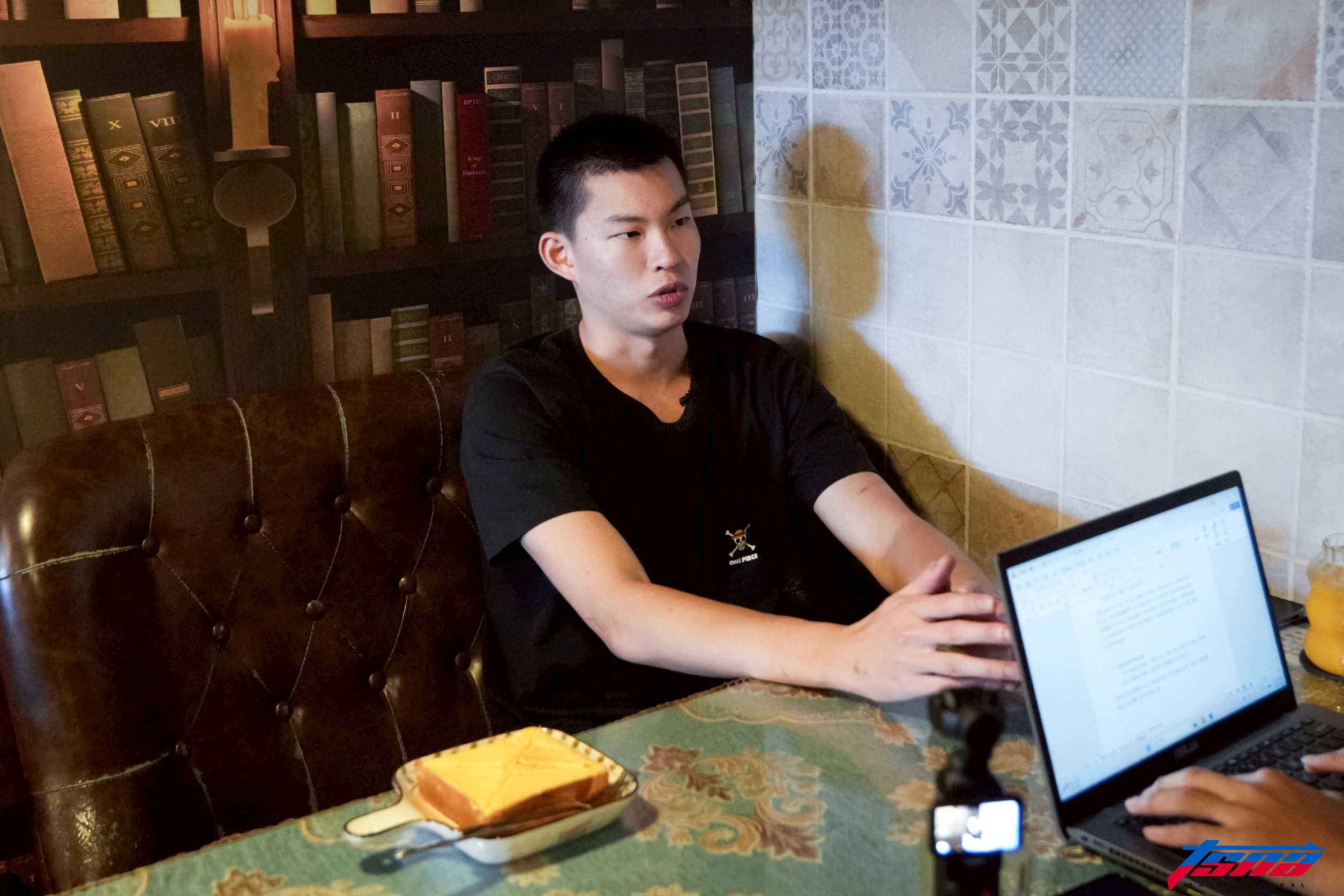 余祥平專訪》從想家落淚的男孩到SBL狀元　他堅信「越努力，越幸運」   