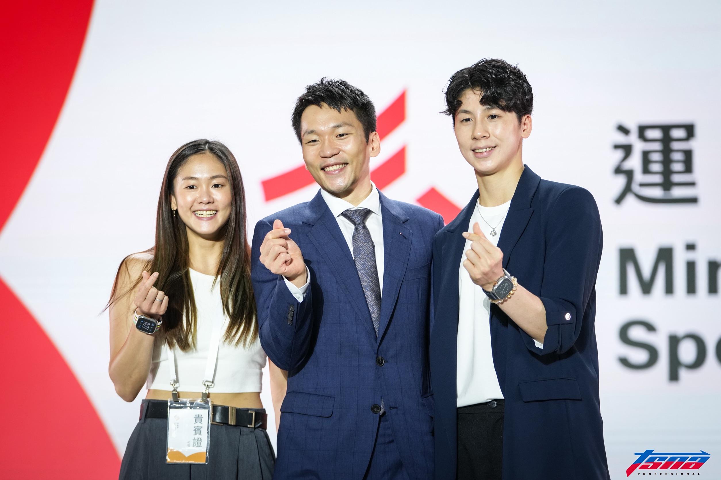 運動部掛牌》「李部長」致詞時卻偷笑　空手道女神：超級不習慣