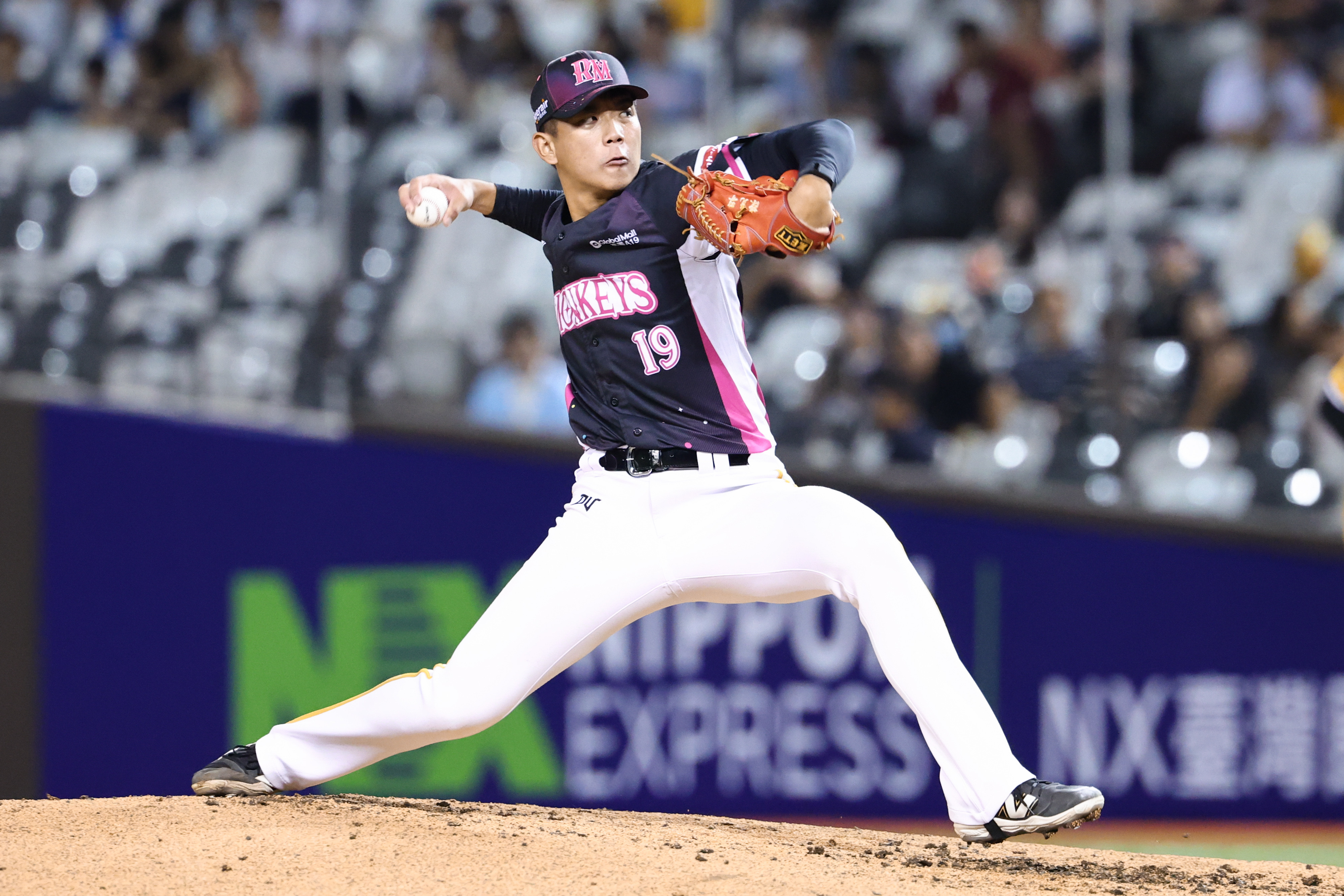 樂天桃猿》陳克羿在桃園球場跨季8連敗　古久保談他的課題