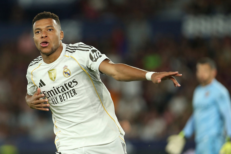 西甲》Mbappé、Vinícius發威　皇馬開季6連勝領跑