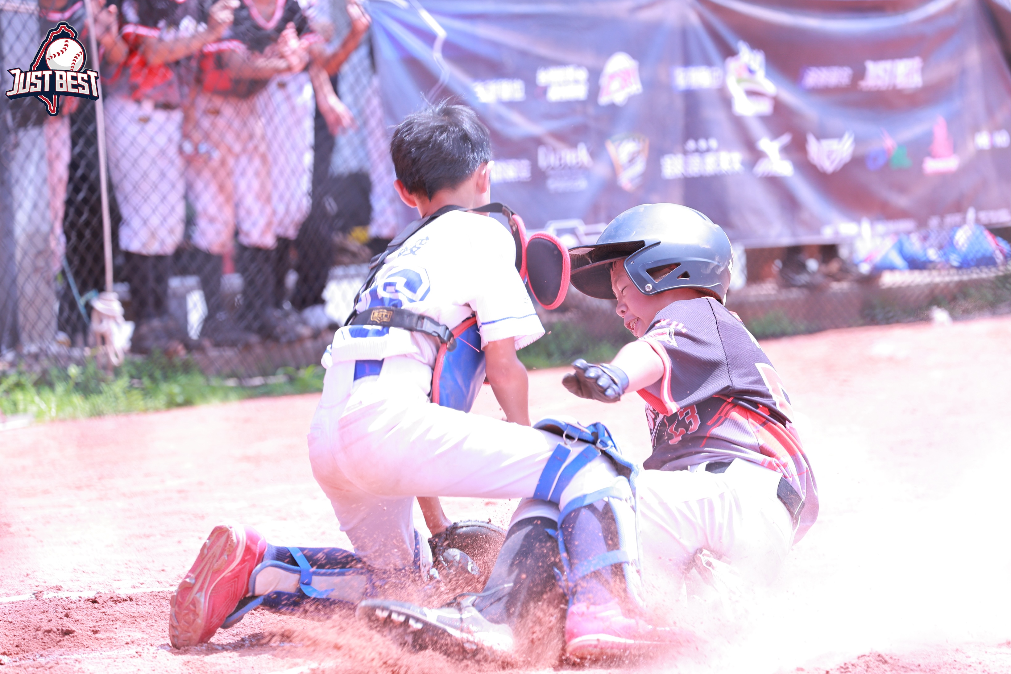 臺北就是棒》華興小學(B)驚險勝光復國小 文山黑衫軍來勢洶洶收二連勝