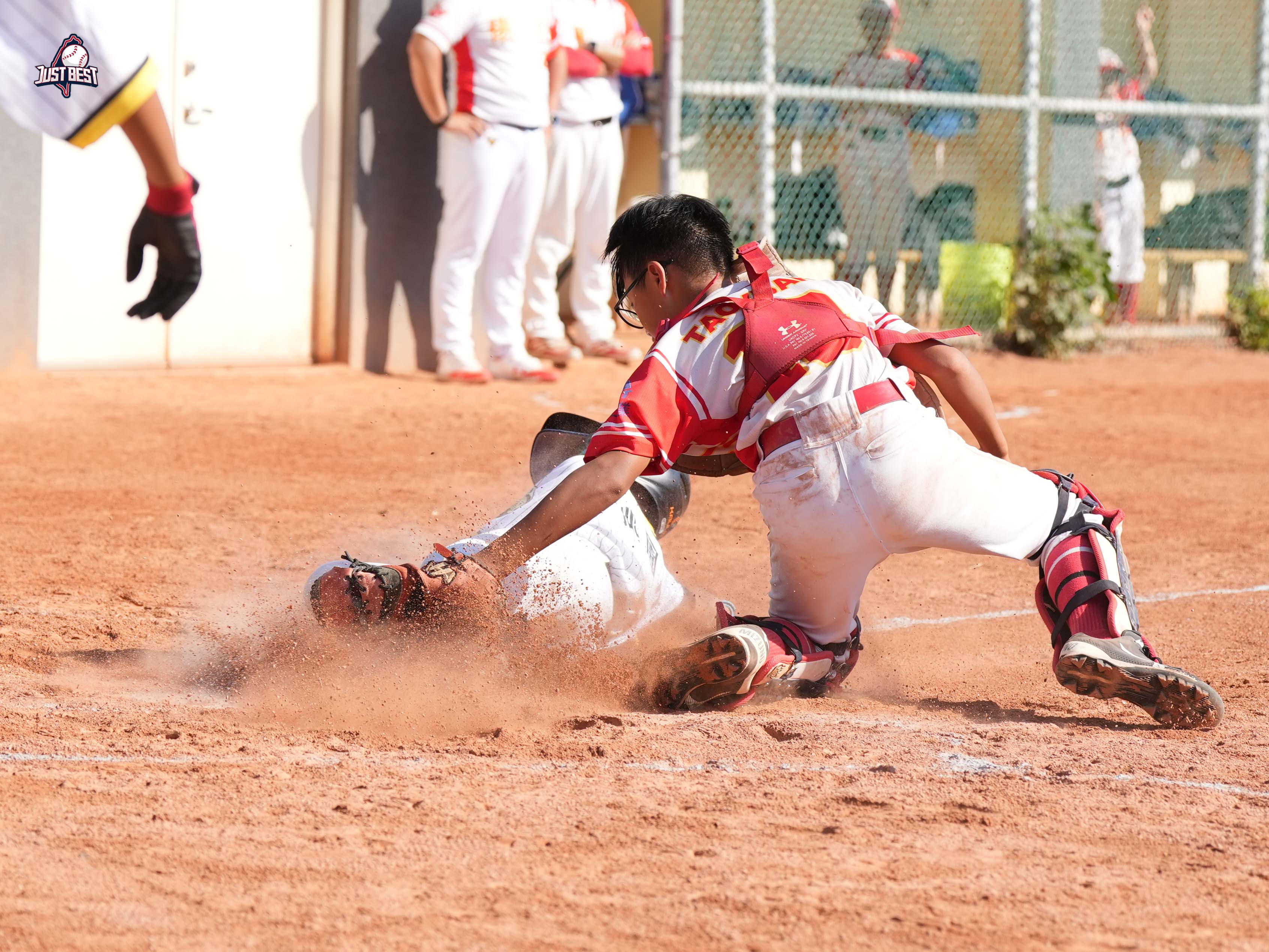 桃園雲豹就是棒》U12大聯盟勢均力敵膠著戰 楊心KIRIN、KEEP棒球學院(藍)帶走勝利