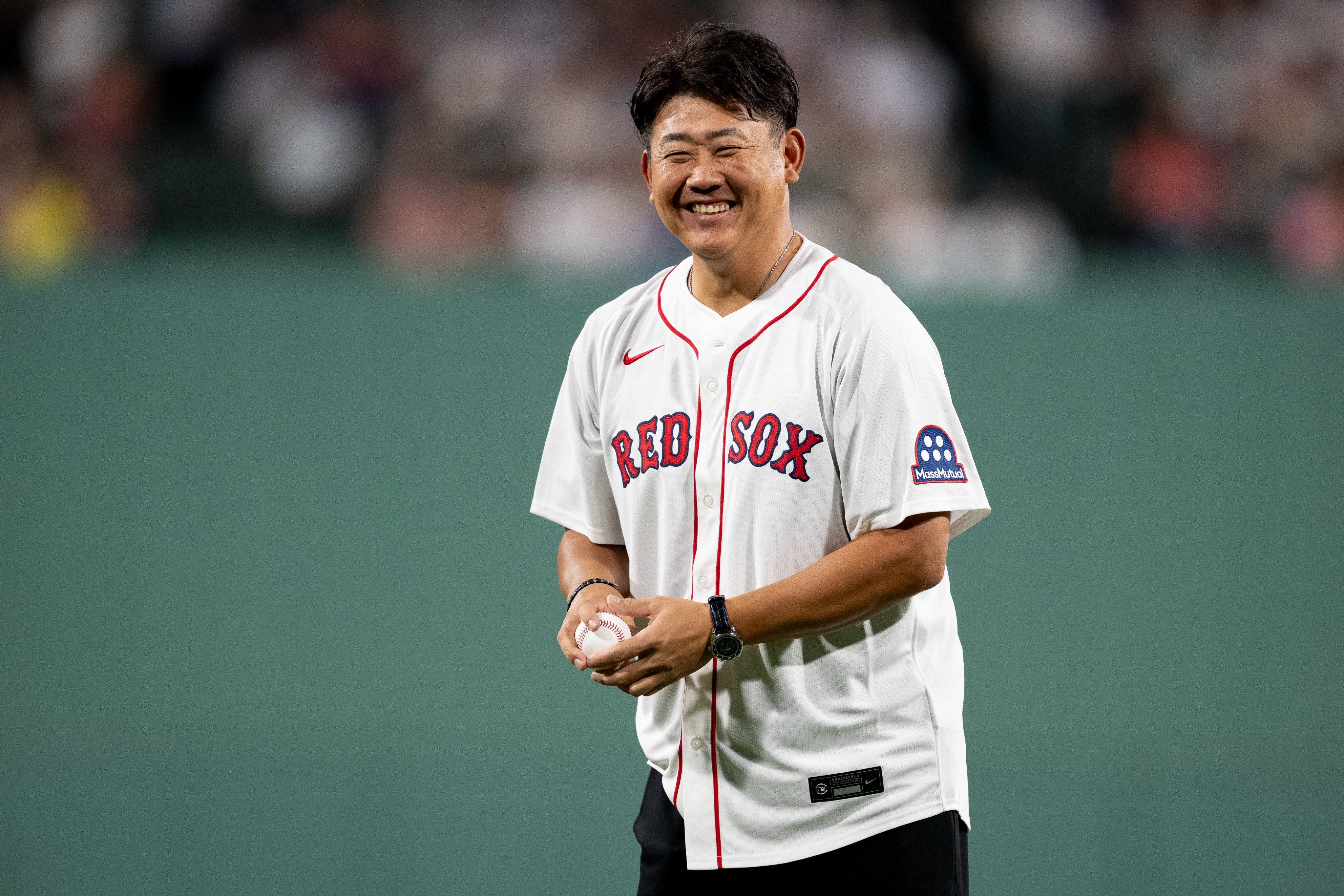 MLB》松坂大輔重回紅襪開球　接球捕手是2007年世界大賽冠軍搭檔