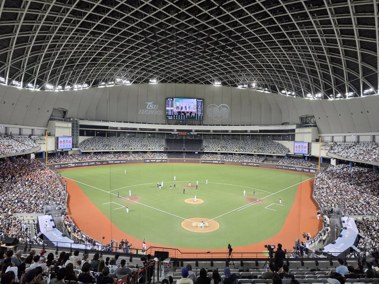 台鋼雄鷹》週六大巨蛋主場25918人進場　刷新隊史最多觀眾紀錄