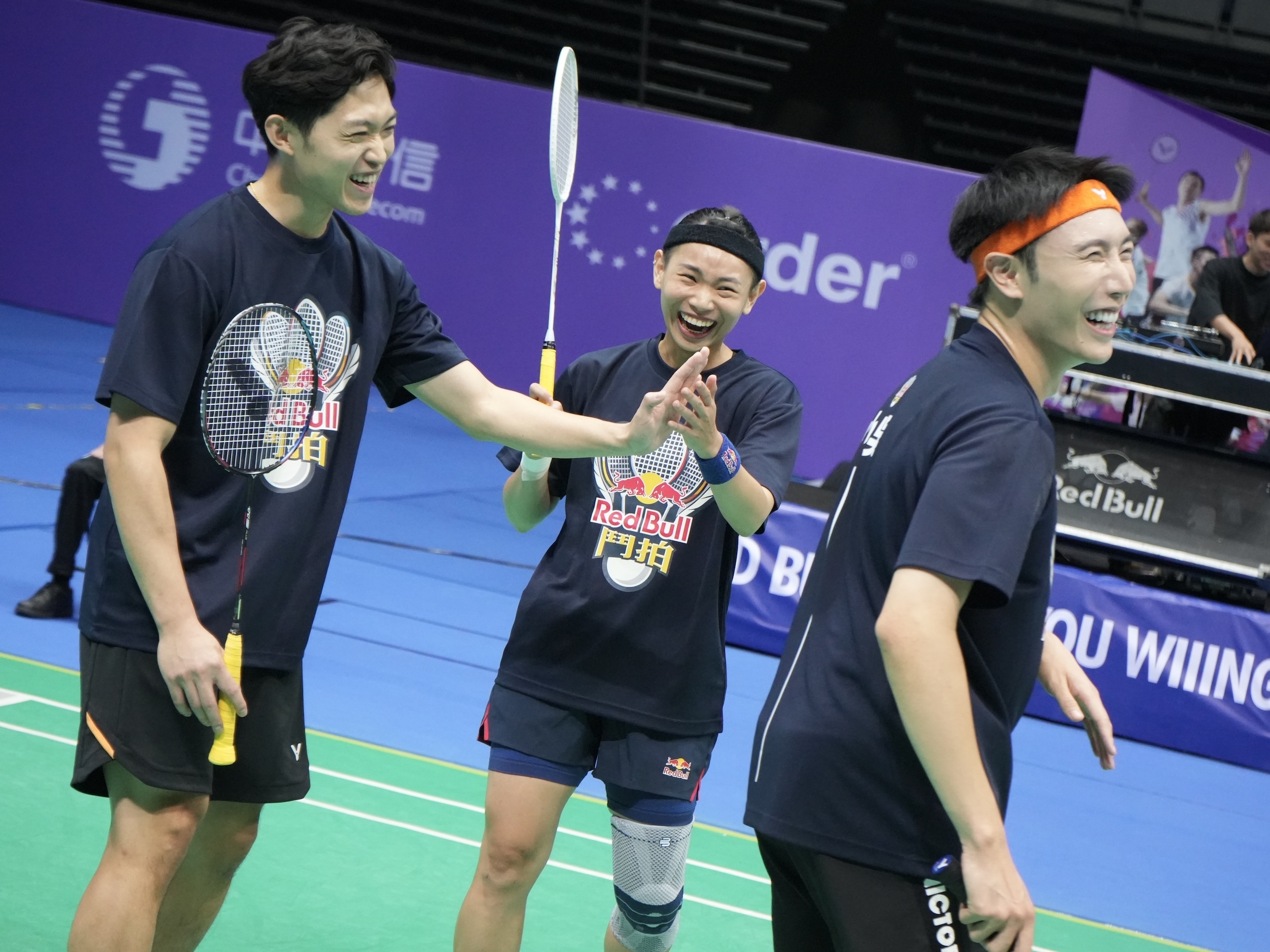 羽球》戴資穎好久不見　高雄巨蛋「鬥拍」充滿歡笑