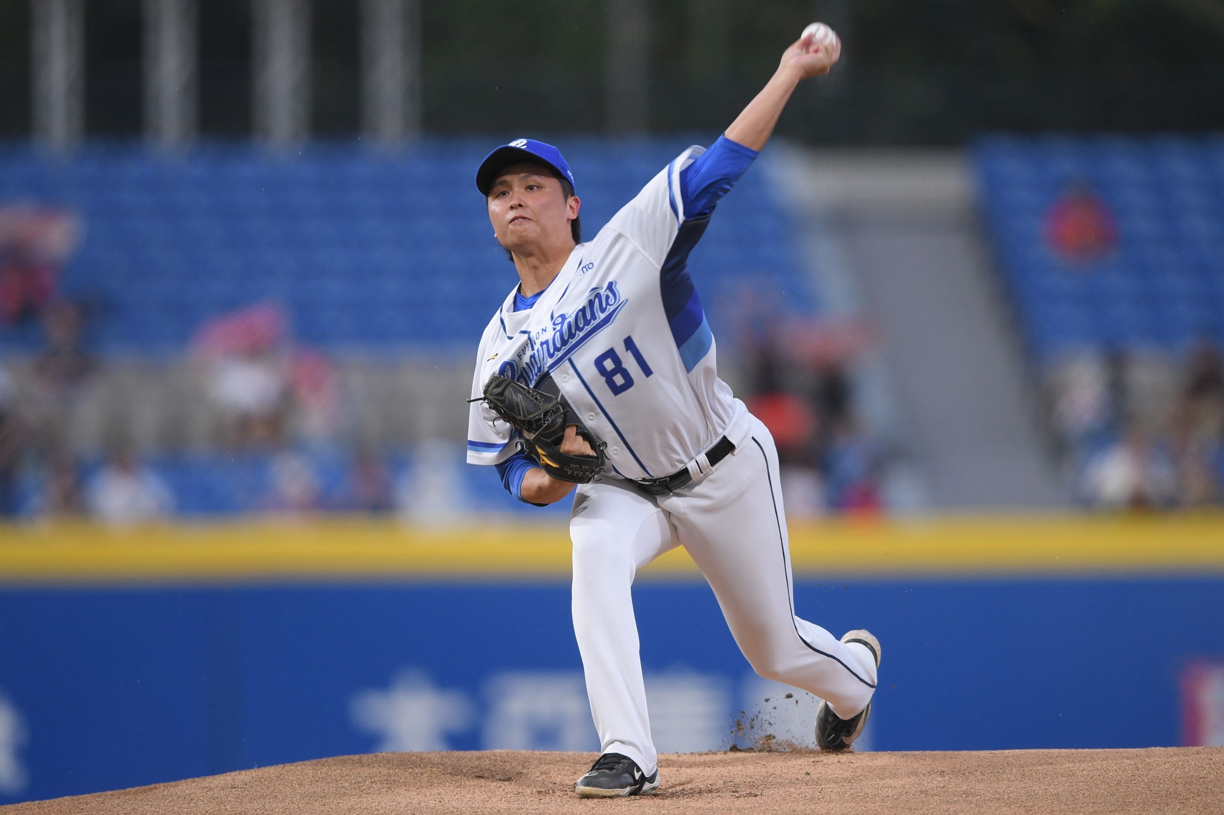 富邦悍將》內野守備煮粥！陳仕朋首局失6分　生涯開局最多失分