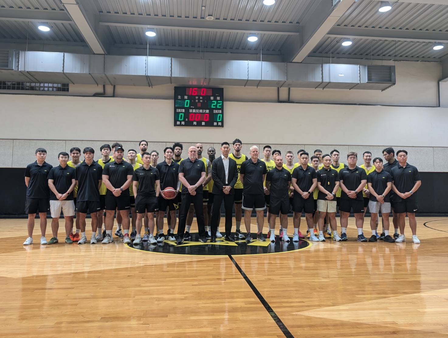 TPBL》禁衛軍不拿球改拿鏟子！　新北國王全隊赴花蓮救災