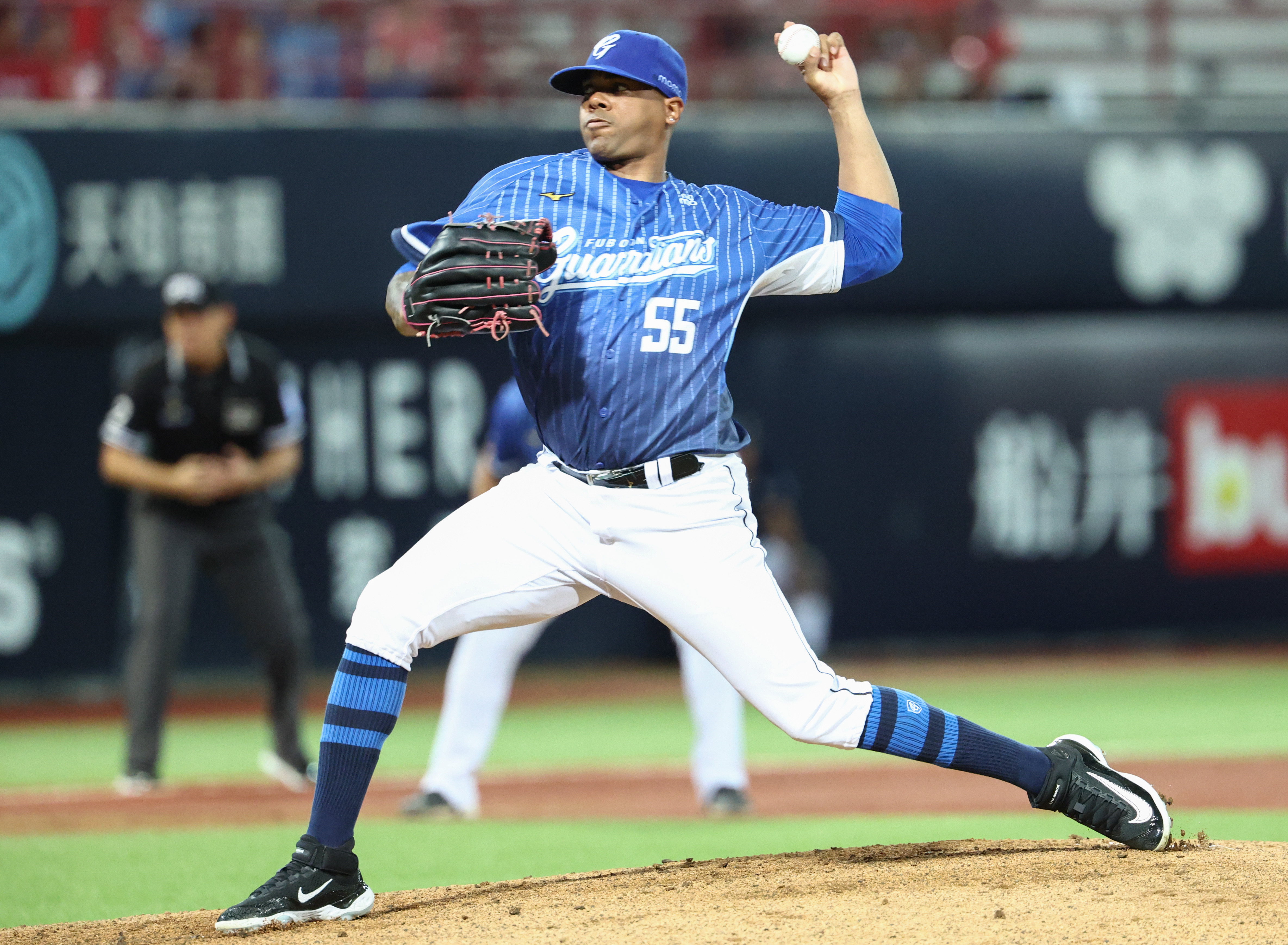 富邦悍將》力亞士還原觸身球爭議　認為只是比賽的一部分