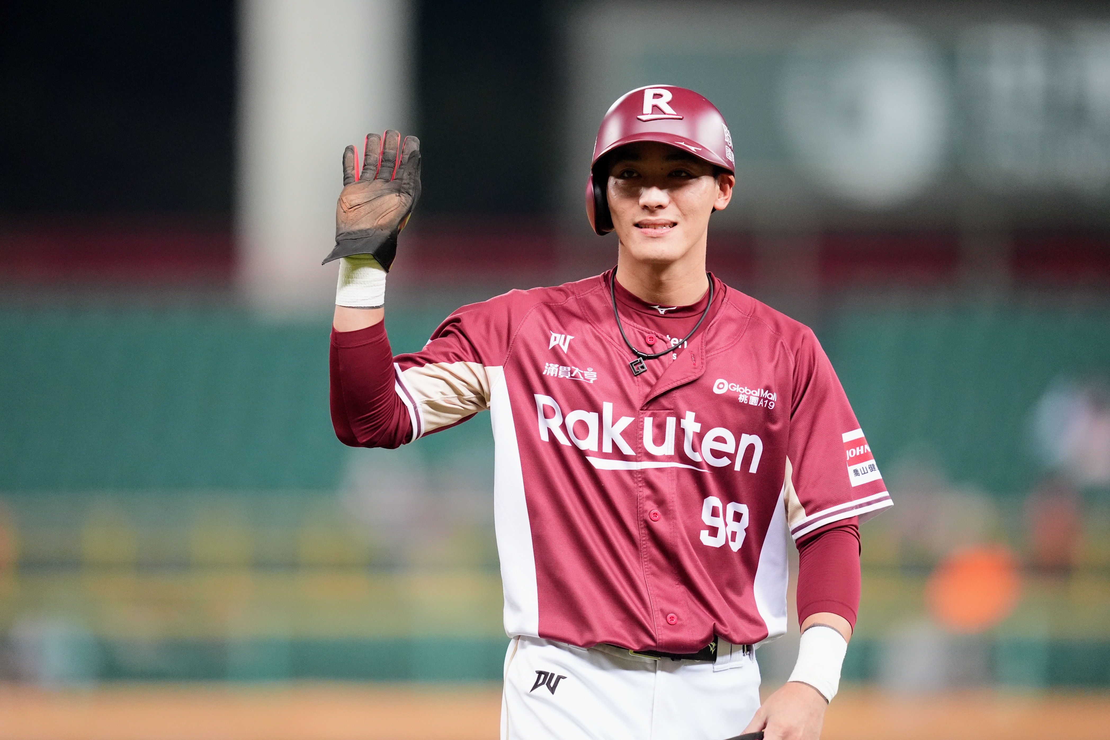 中職》延長賽讓陳晨威敲安卻仍無緣拚獎　投、打個人獎全部確定