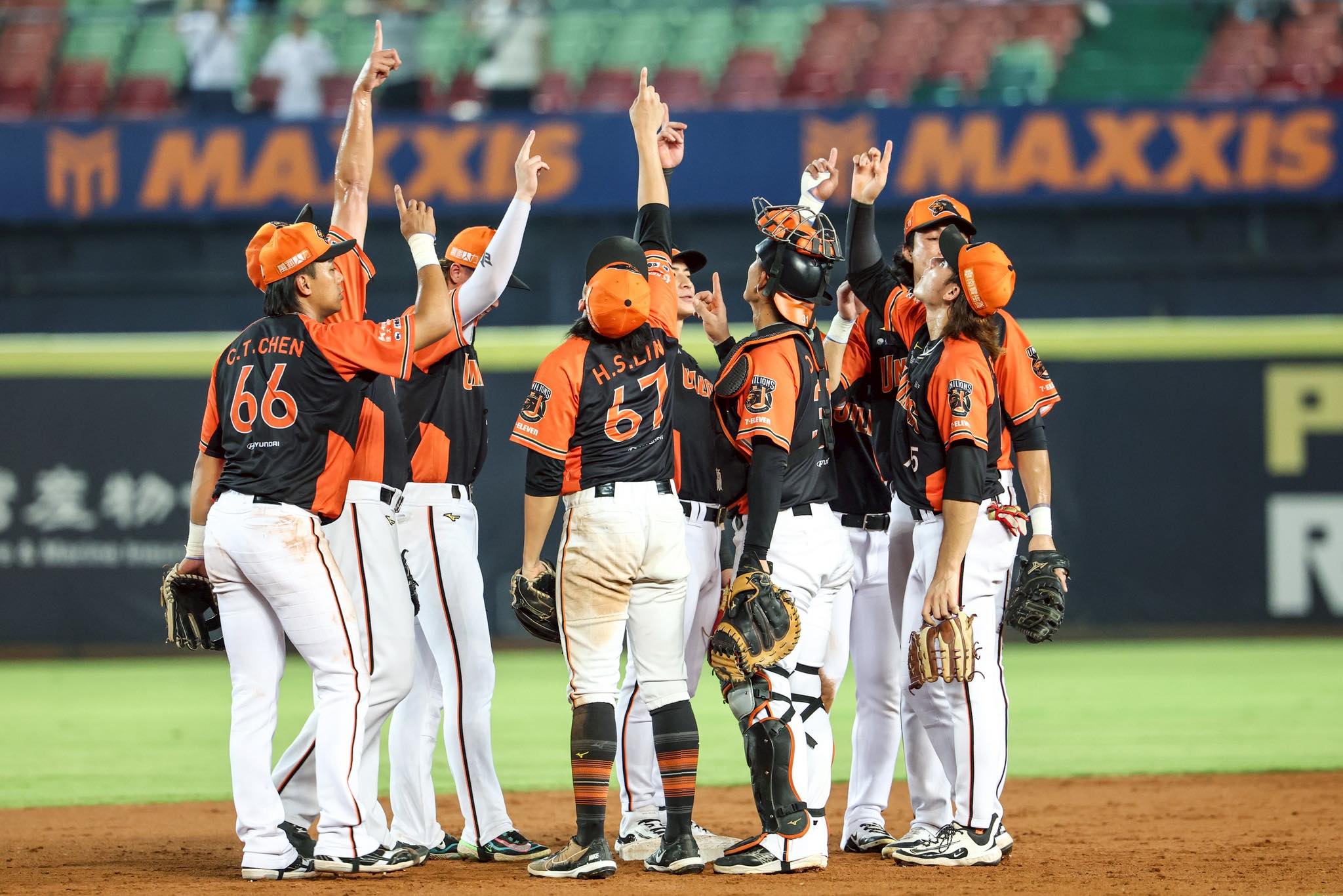 季後賽》統一獅被樂天桃猿翻盤！　賴清德發文：最難受的一晚