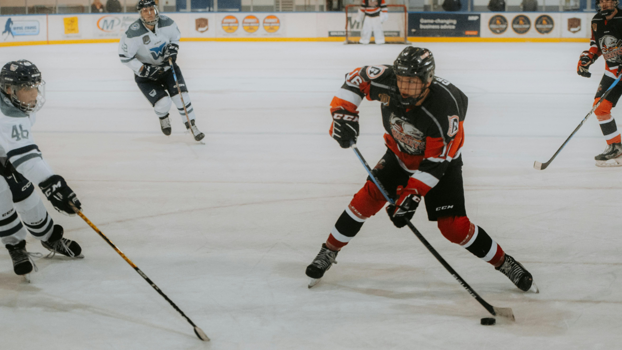 🔥【NHL強強對決】遊騎兵主場誓斬企鵝！東區宿敵激戰一觸即發 🏒⚡