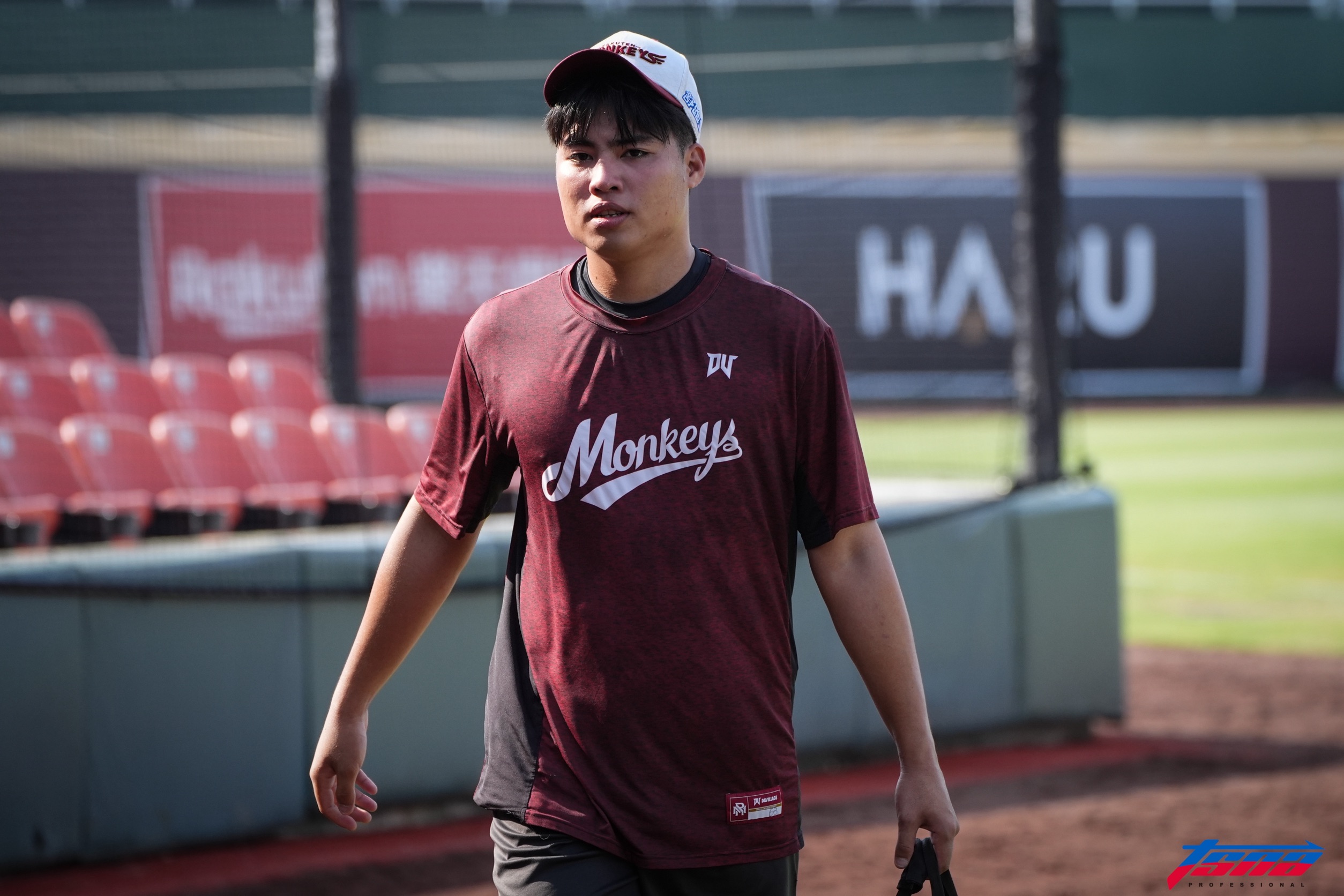 道奇隊被海盜隊一片空白— 他們本賽季的第8 次關門,也是自8 月開始以來的第3 次關門😬 洛杉磯留下11名男子在基地上,浪費了多次基地裝載的機會。  他們會試圖避免週四掃街... 但這並不容易,保羅·斯基尼斯在土丘上, image size:2508x1672