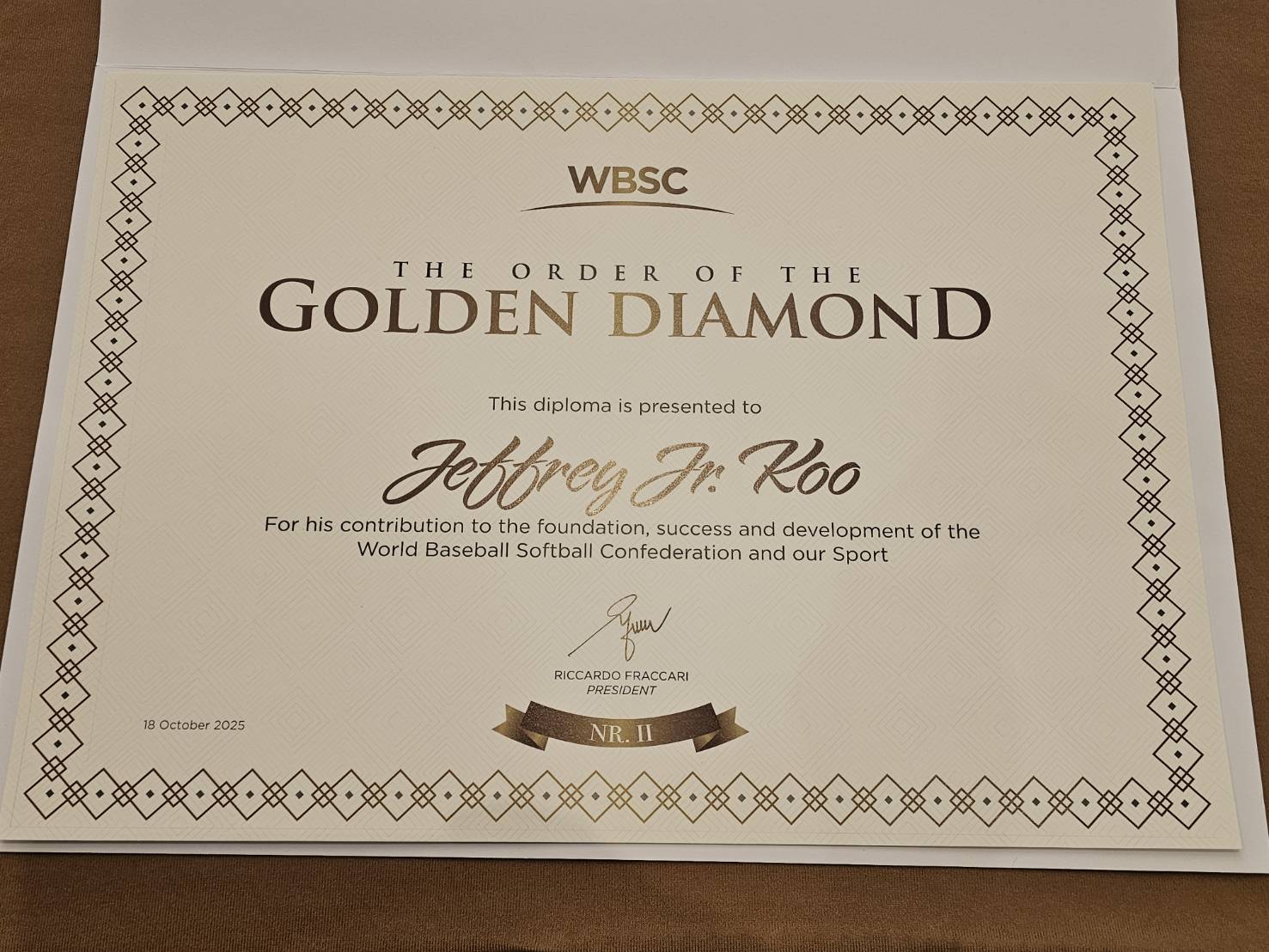 棒球》辜仲諒會長獲頒WBSC「金鑽榮譽獎章」　唯一亞洲棒壇人士