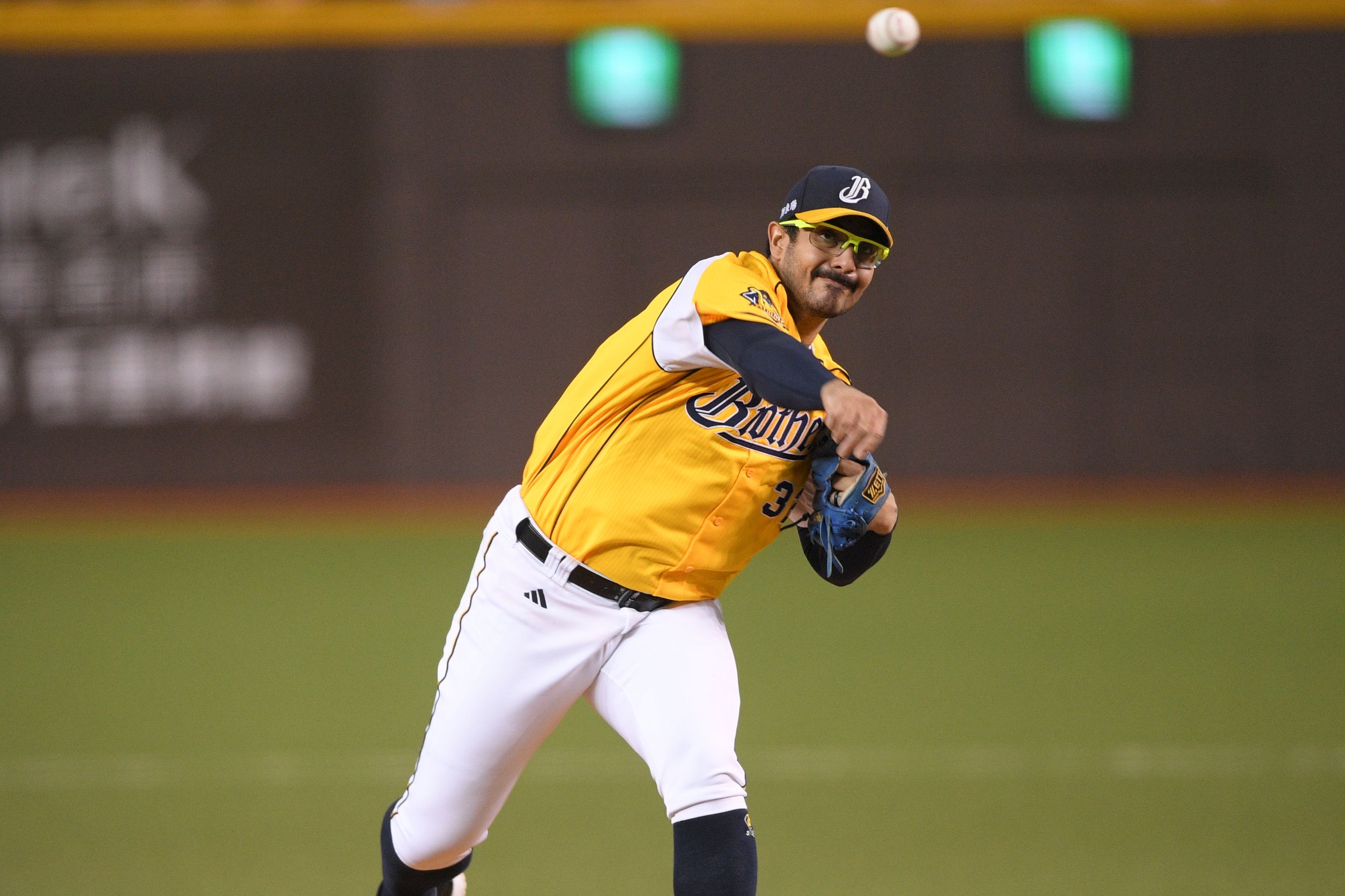 台灣大賽》羅戈5局失3分被打退場！　中信兄弟前5局只有3支零星安打