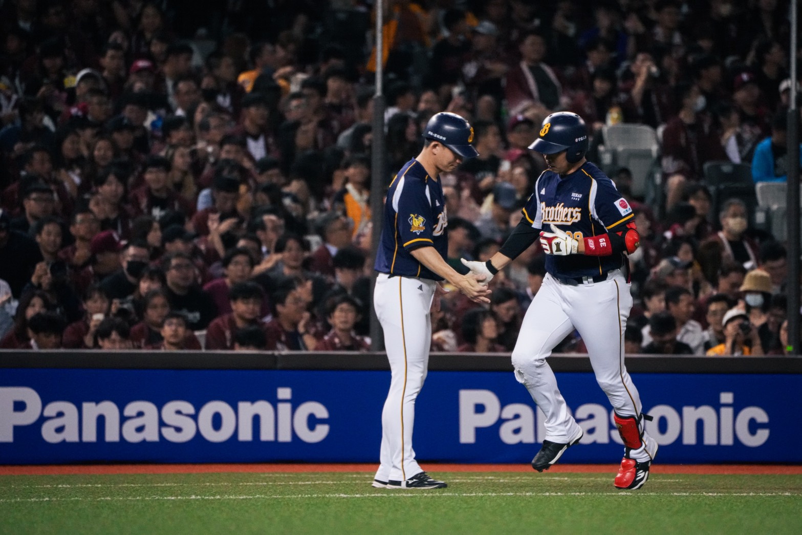 台灣大賽》詹子賢忍住父喪開轟！　平野惠一賽後感動：我也想哭了