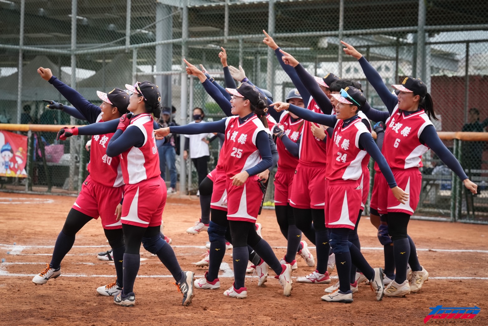 全運》李思詩、吳羽昕開轟　南投復仇高雄奪回壘球后座