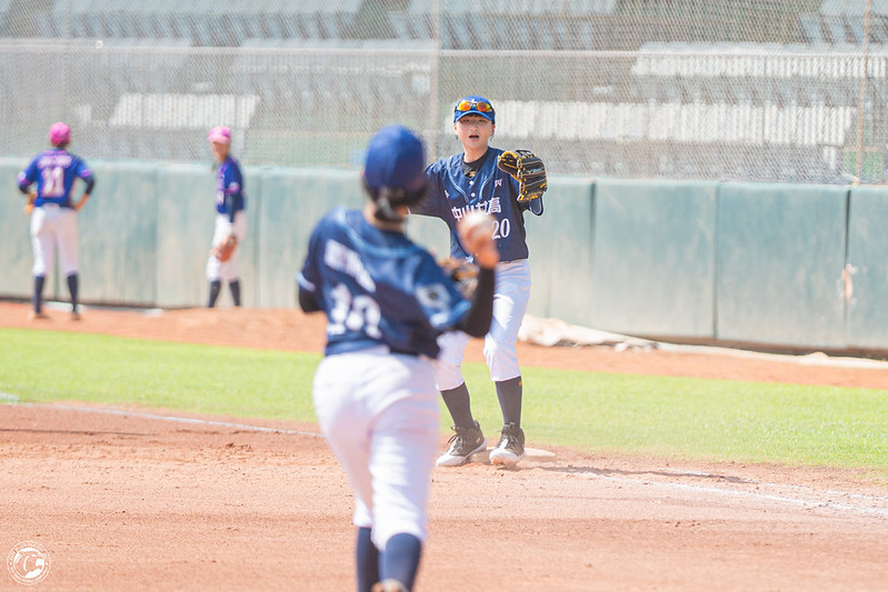 中信盃黑豹旗》中山女高從棒球研究社到棒球隊　身歷其境知不易