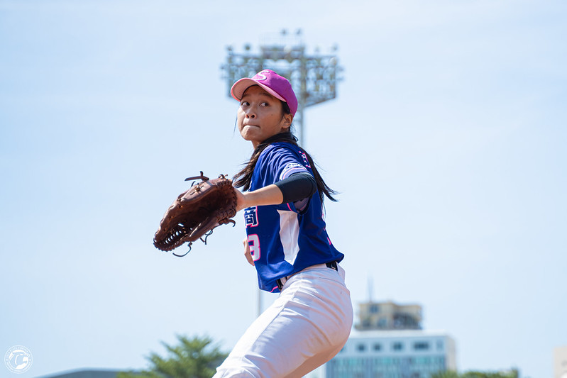 中信盃黑豹旗》投手莊宜潔、捕手莊宜蓁搭配完封　常被誤以為是姊妹