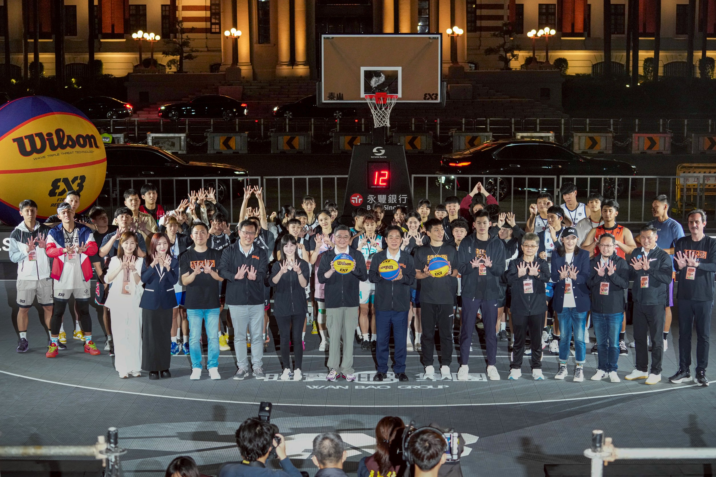 總統盃3x3》李洋盼總統府前打羽球　賴清德幽默回應「你同意就可以」