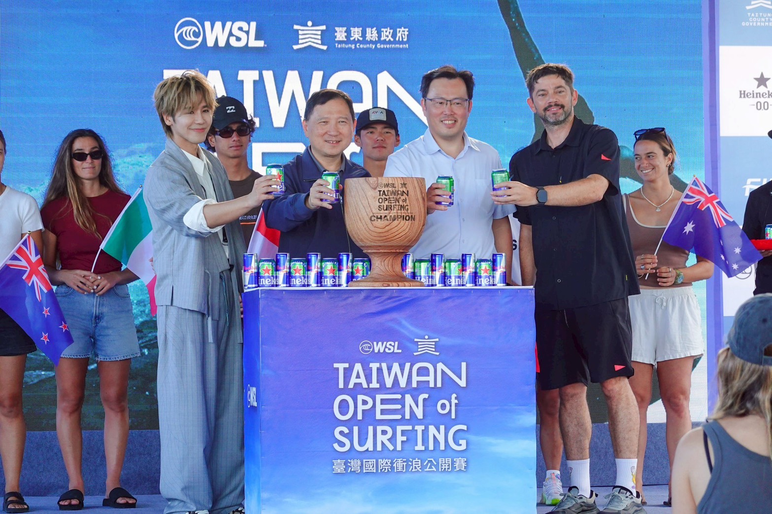 臺灣國際衝浪公開賽》運動部打造國際級運動賽事品牌　結合地方特色