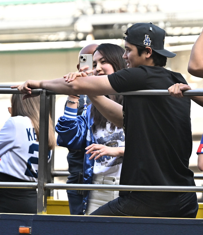 MLB》「大谷翔平跟我媽結婚吧」　真美子不讓大谷看