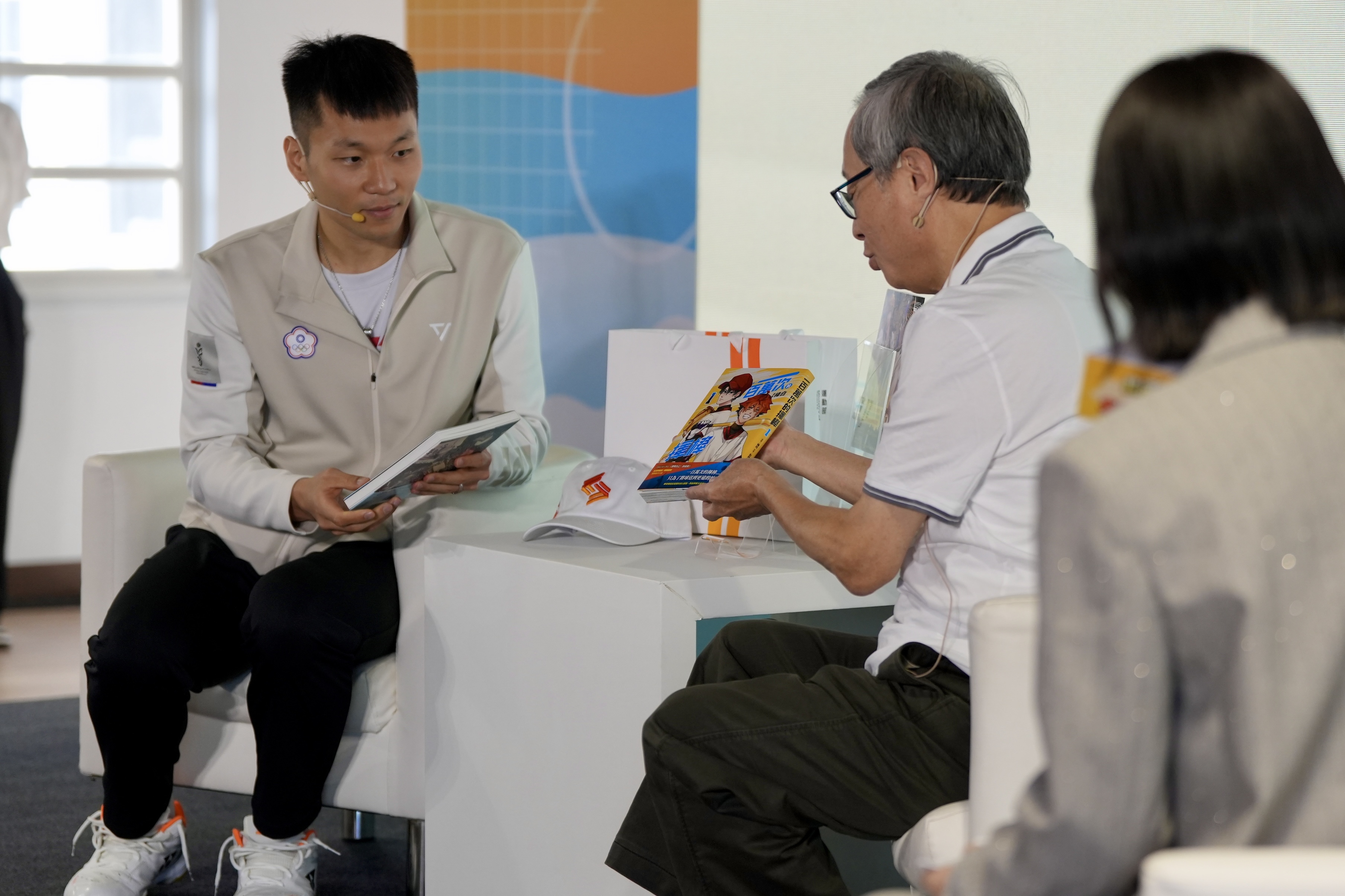 文化部 X 運動部》「球一落地就沒了」　李洋認為羽球漫畫不容易畫　