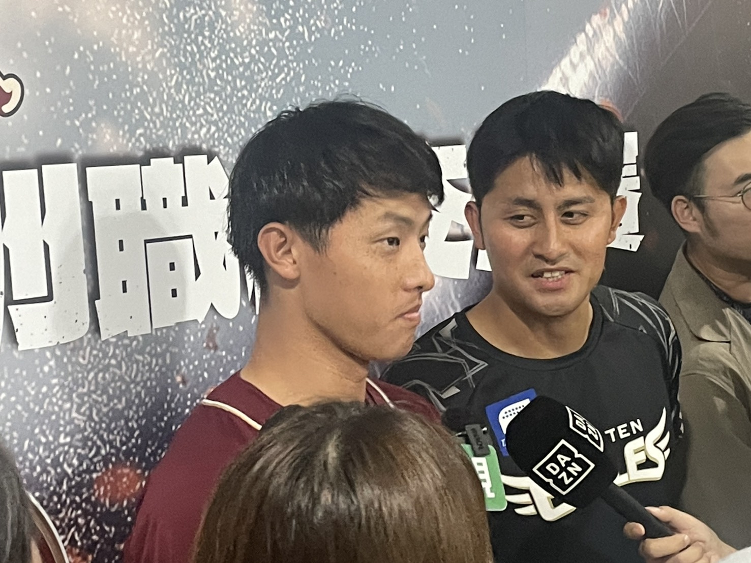 亞洲交流賽》辰己涼介這次有帶江國豪送的手套！　隨時可以上場投球