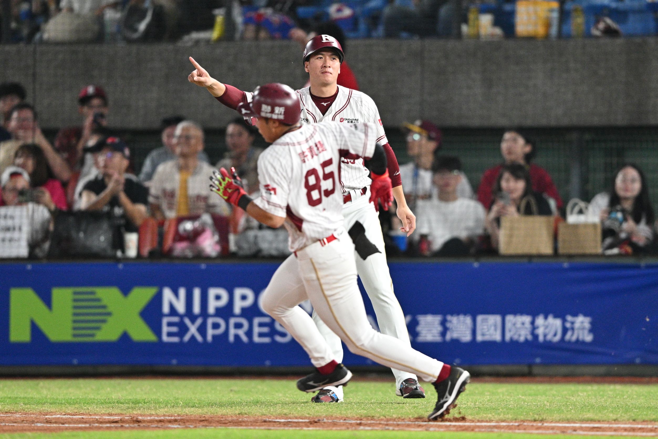 亞洲交流賽》林立今繼續擔任一壘指導員　阿公本想請他在總教練欄簽名