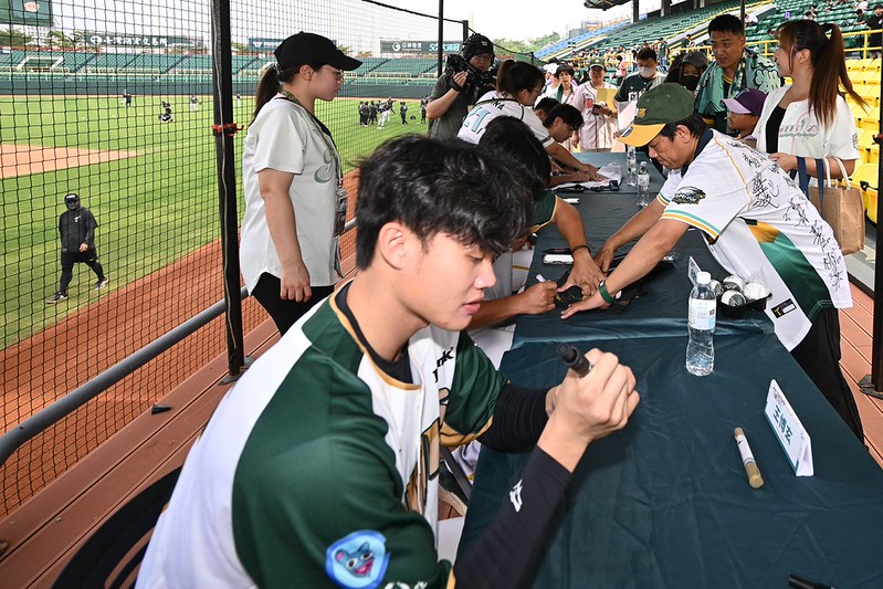 台鋼雄鷹》體重下滑影響到成績　王博玄休季去日本訓練、增重到85公斤