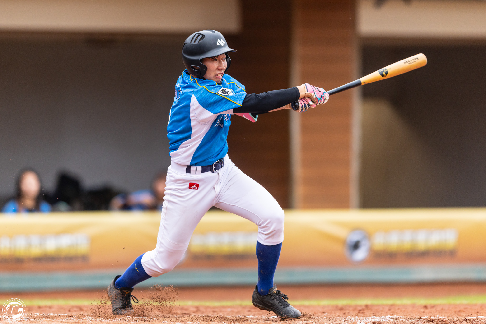 中信盃黑豹旗》黃宇揚生涯首度拿木棒開轟逆轉！　因車禍嚴重受傷「拍斷手骨顛倒勇」