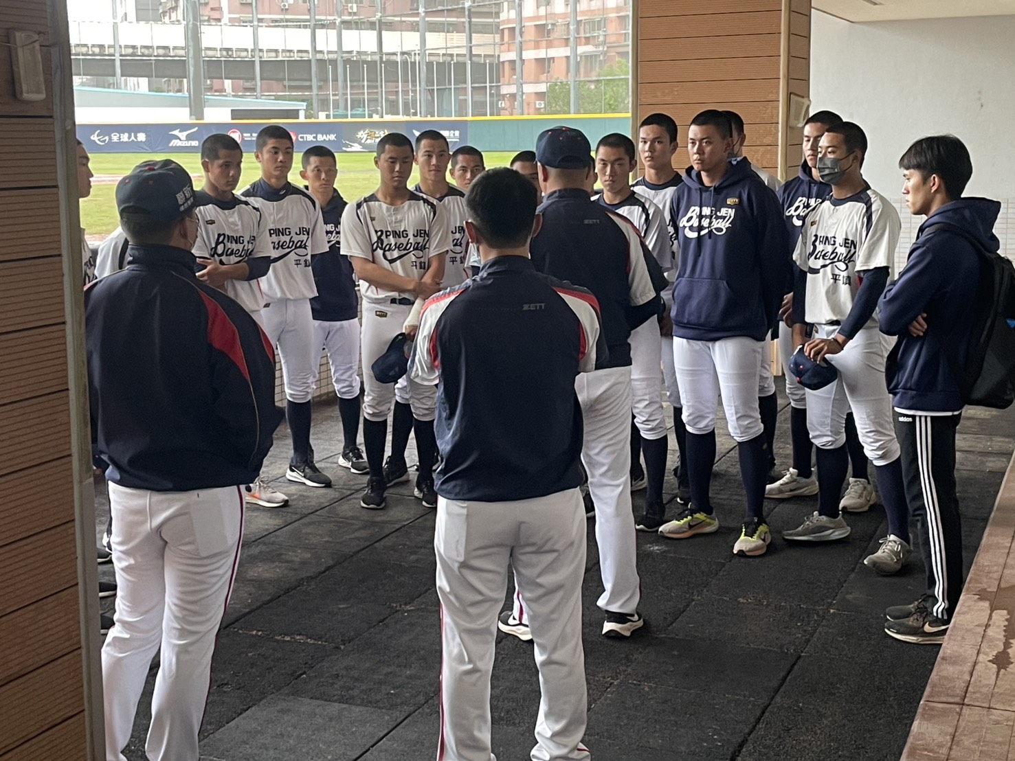 中信盃黑豹旗》平鎮與秀峰之戰因雨順延　賽事將延到15日開打