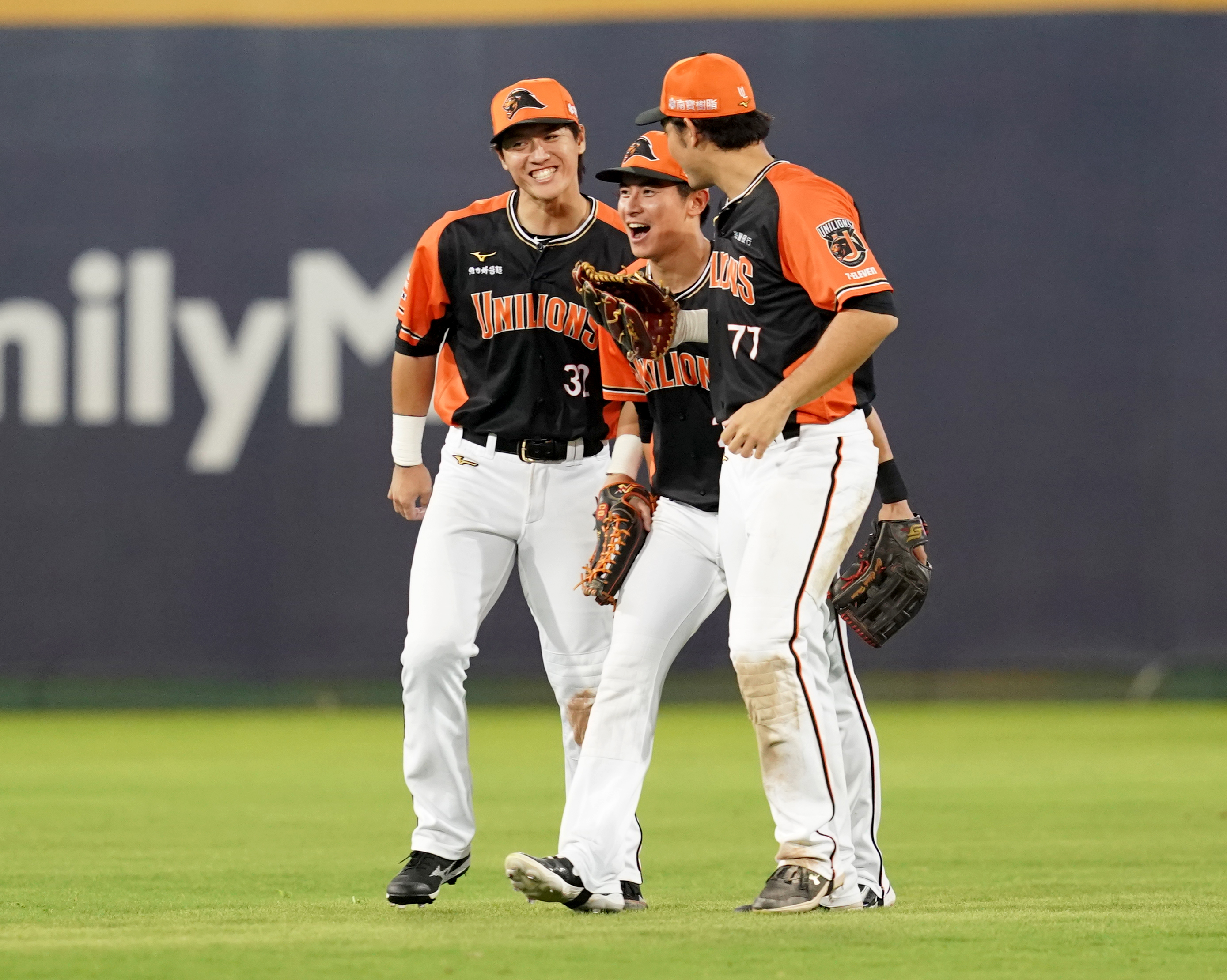 統一獅》外野3帥最後隊友身份同出遊　還去東京巨蛋看日韓戰
