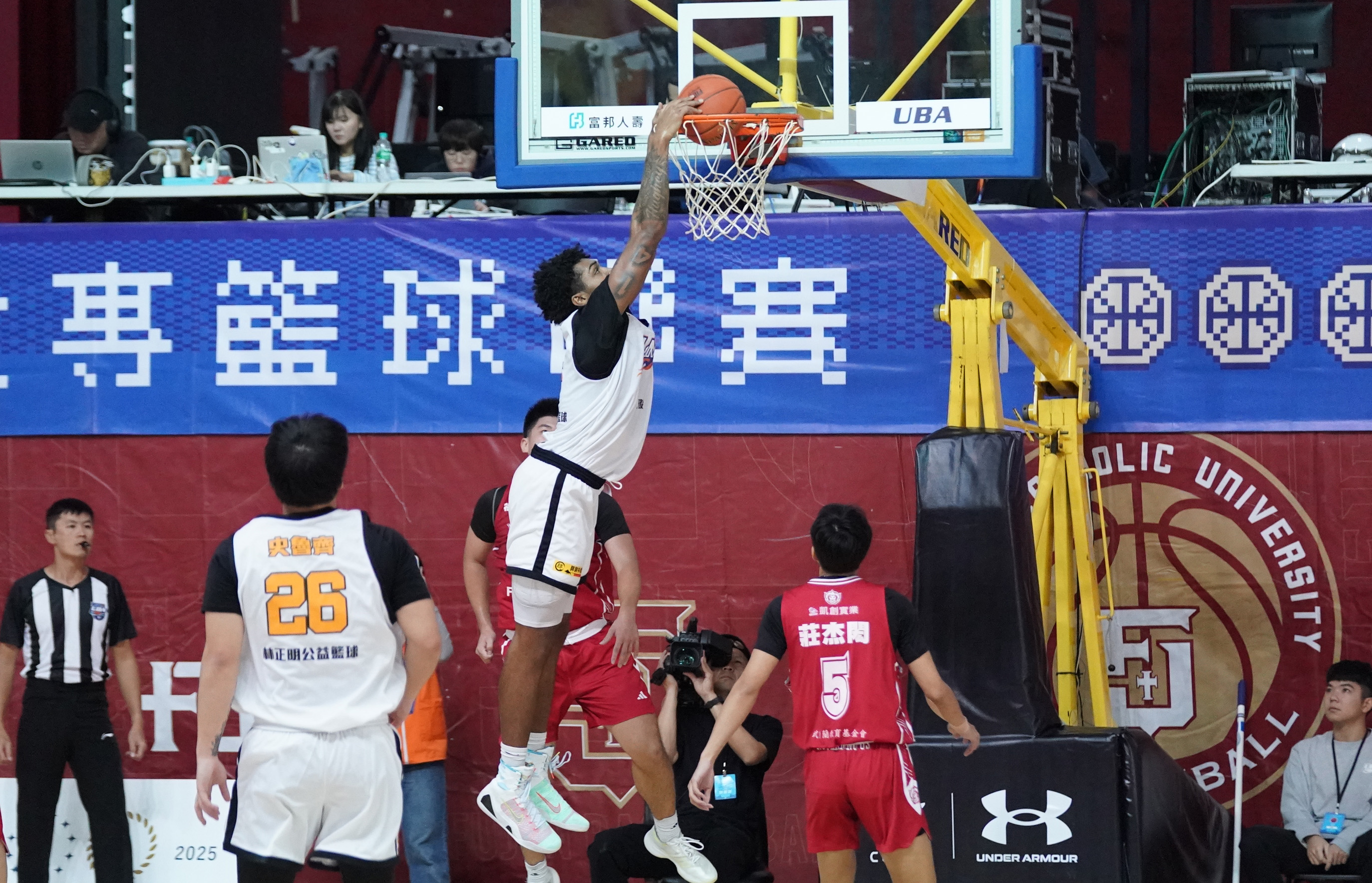 富邦UBA》第四節互有領先　黎明擊退臺師大首勝開張