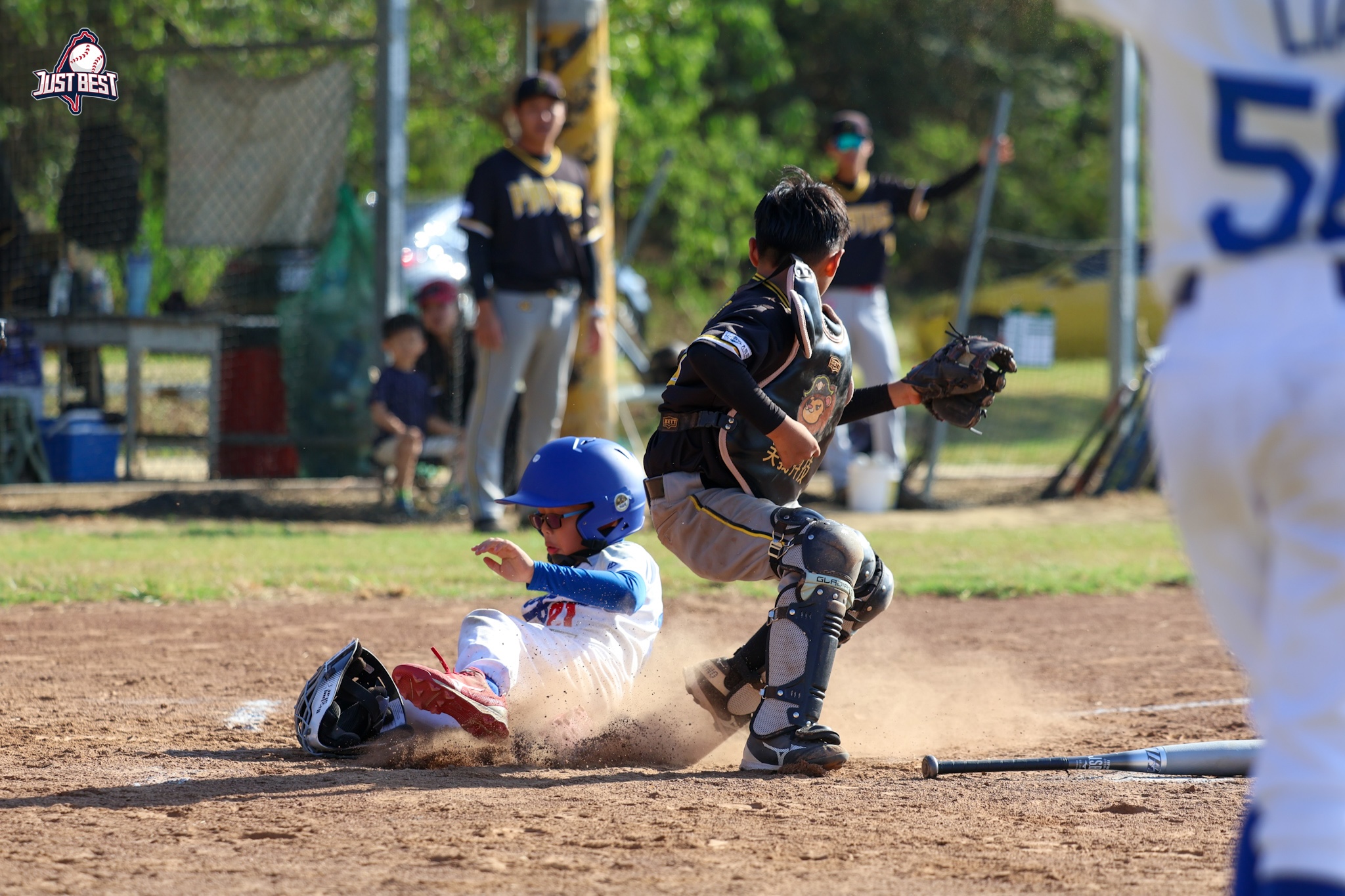 臺中就是棒》台中道奇強拉尾盤四連勝登頂 台中仁美擊退台中小海盜(黑)止敗