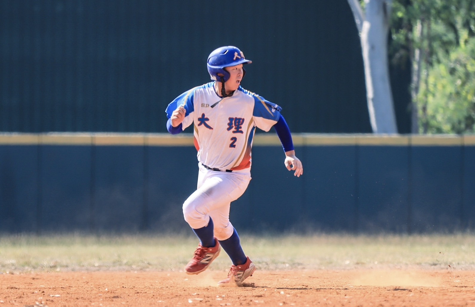高中鋁聯》方鉦緯炸裂滿貫砲　大理逆轉勝秀峰高中搶下分組一晉級