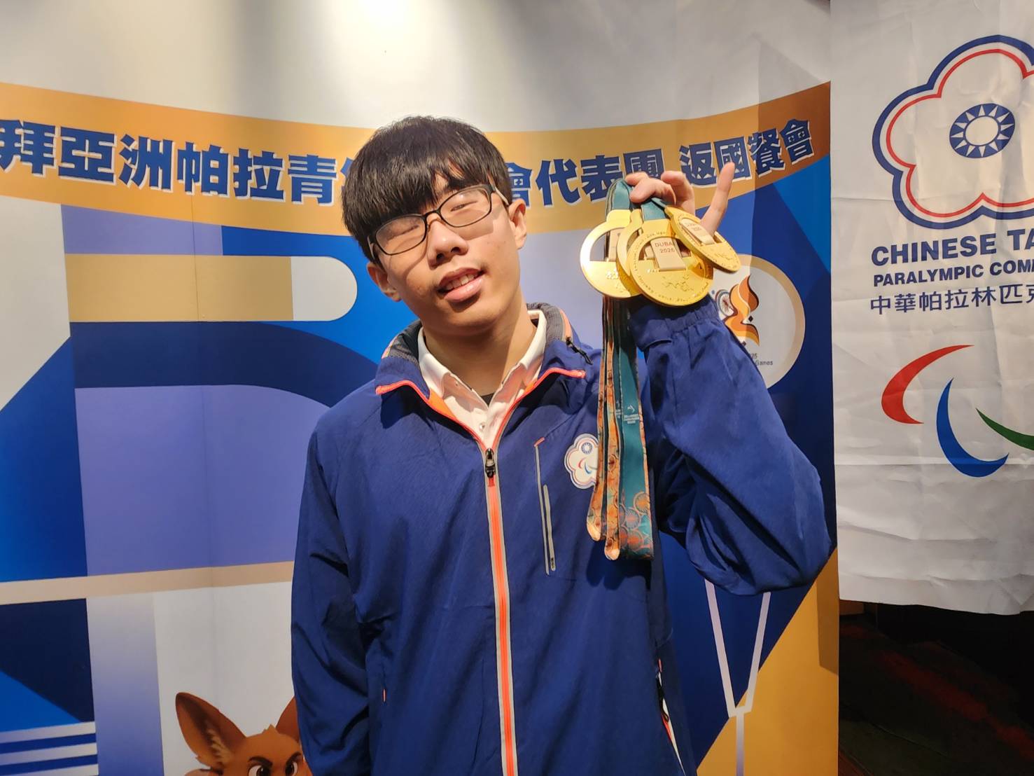 亞帕青運》眼睛開刀傷及氣管3歲開始游泳　16歲游泳小將葉豐源「越級」拿4金