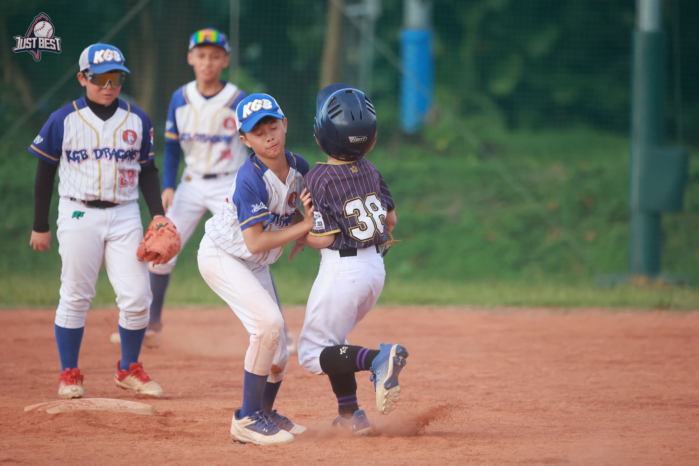 臺北就是棒》KGB龍狂轟猛炸力退WHB WHB打線緊急調整登上第四