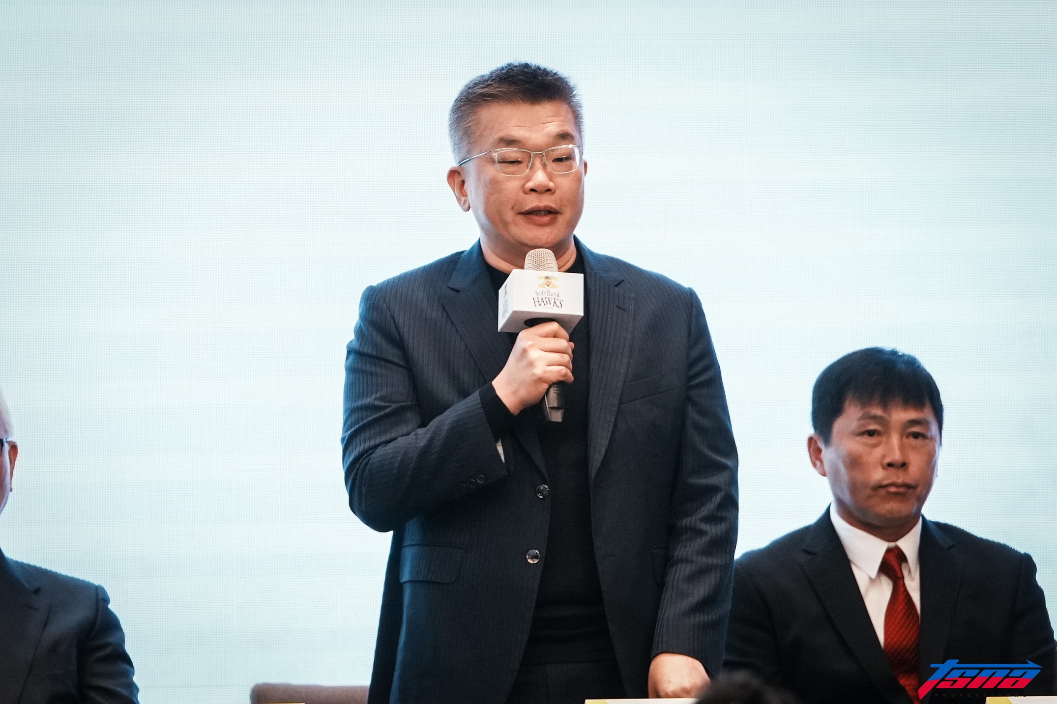 日職》利用立院表決空檔參加徐若熙加盟軟銀鷹　蔡其昌：初登板我會去福岡為他加油