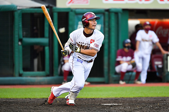 日職》生涯14年都在樂天金鷲！　外野手島內宏明宣佈引退　