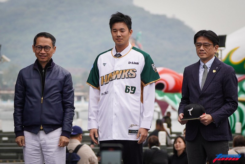 台鋼雄鷹》不論如何一定要簽到黃子鵬　王炯棻苦笑：去年FA是3連敗