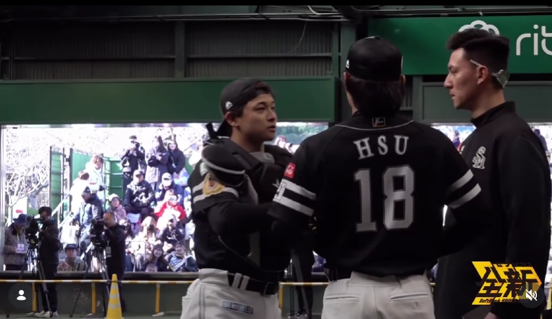 日職》不只火球吸睛還撞臉！徐若熙神似捕手谷川原組「雙胞胎電池」　 笑說：連太太也說很像