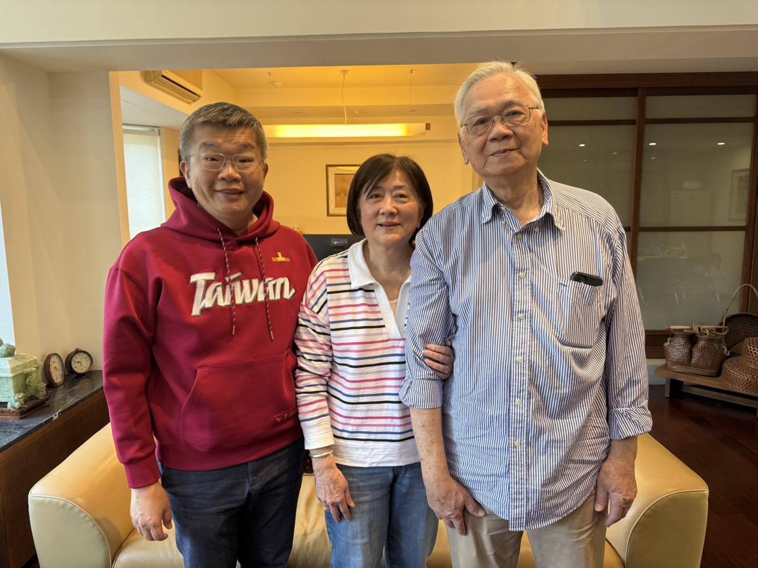 WBC》蔡其昌拜訪Jonathon Long的祖父母　阿嬤請會長感謝台灣球迷支持